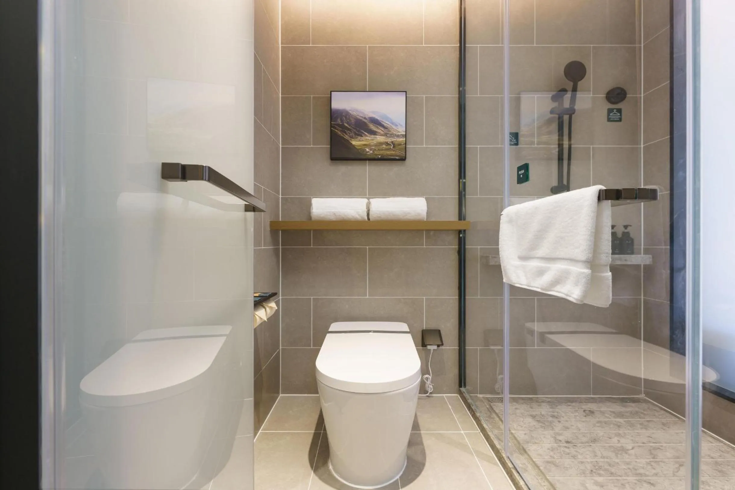 Atour Hotel Dalian Airport