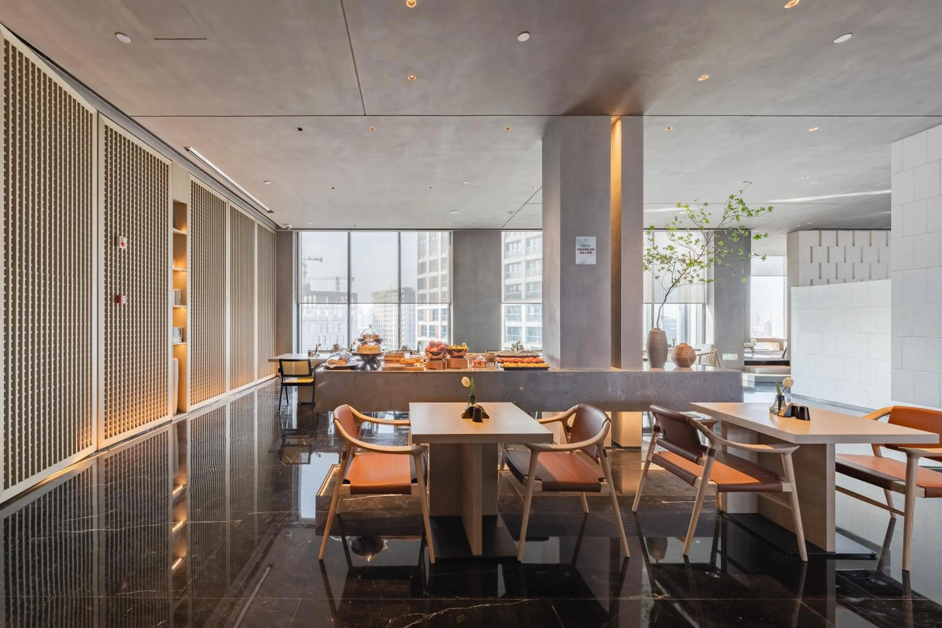 Restaurant/places to eat in Atour S Hotel Shanghai Lujiazui Expo Center