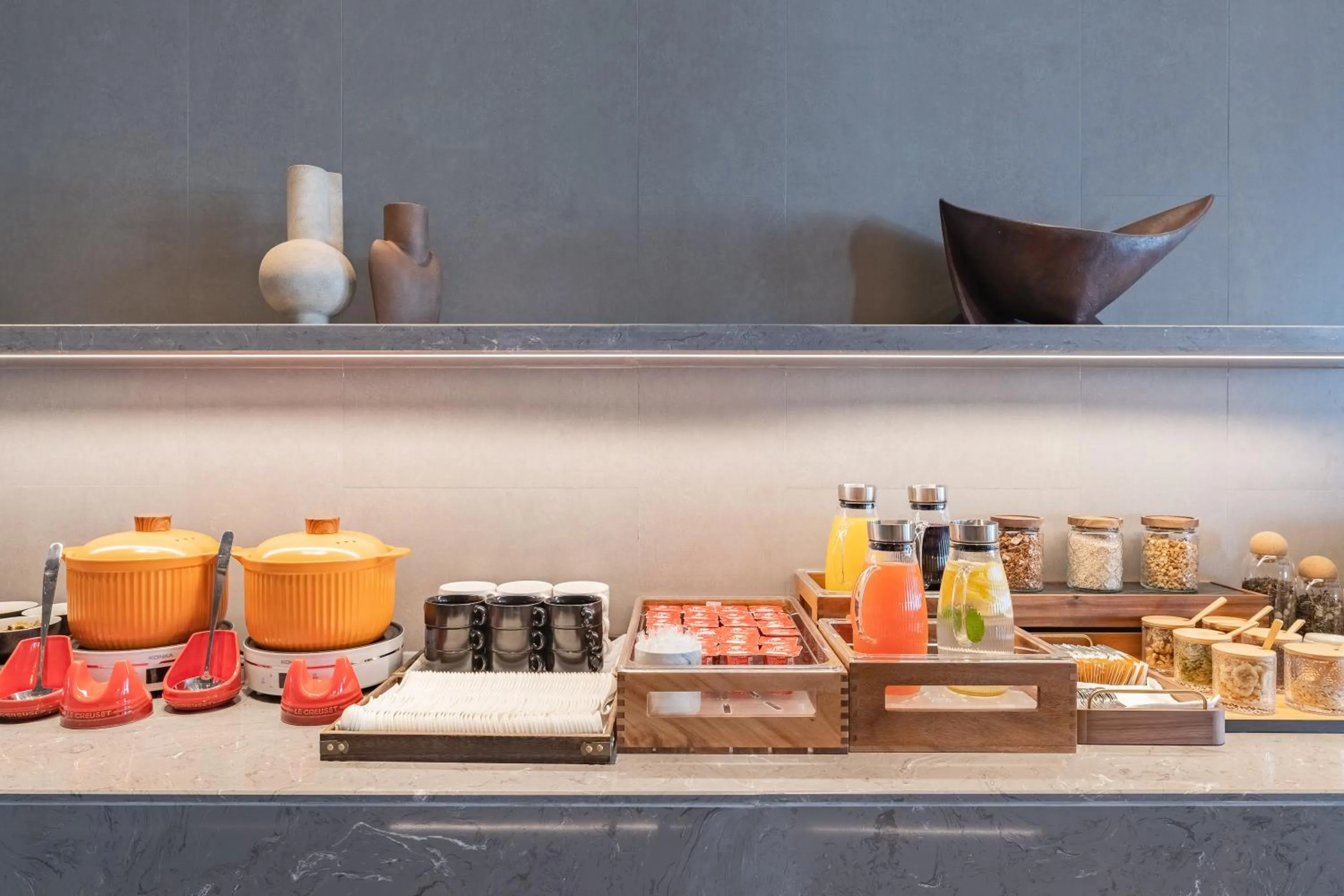 Restaurant/places to eat in Atour S Hotel Shanghai Lujiazui Expo Center