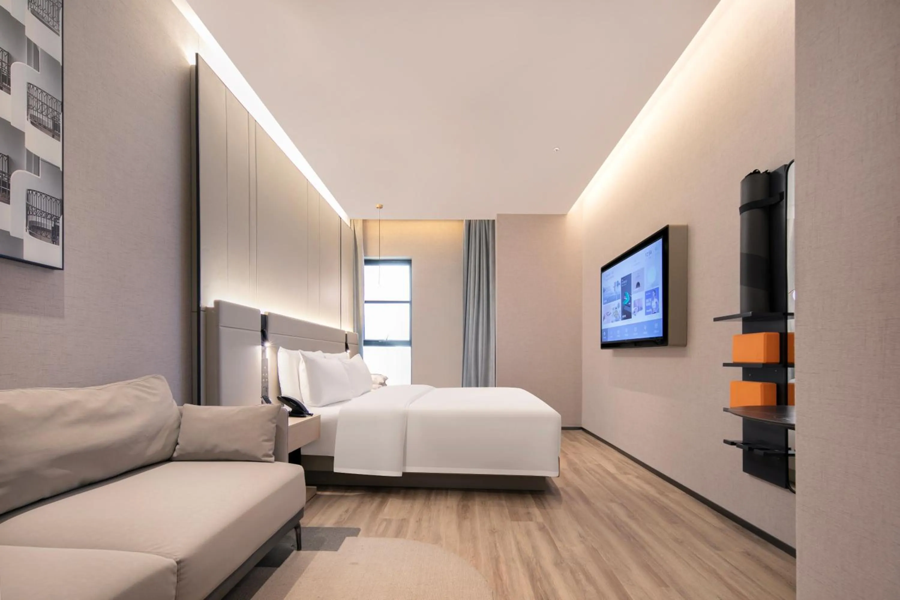 Photo of the whole room, Bed in Atour S Hotel Shanghai Lujiazui Expo Center