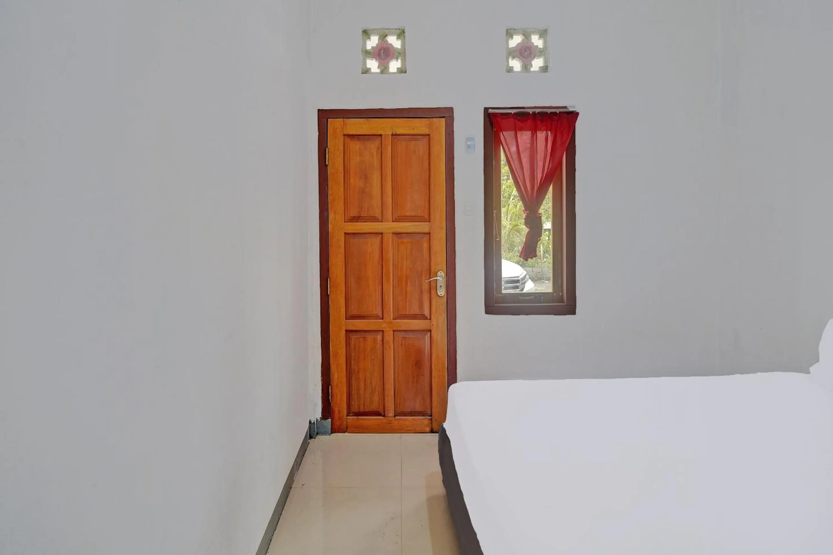 Bedroom, Bed in Hotel O Susupuan KostNearTaman Deki Lestari