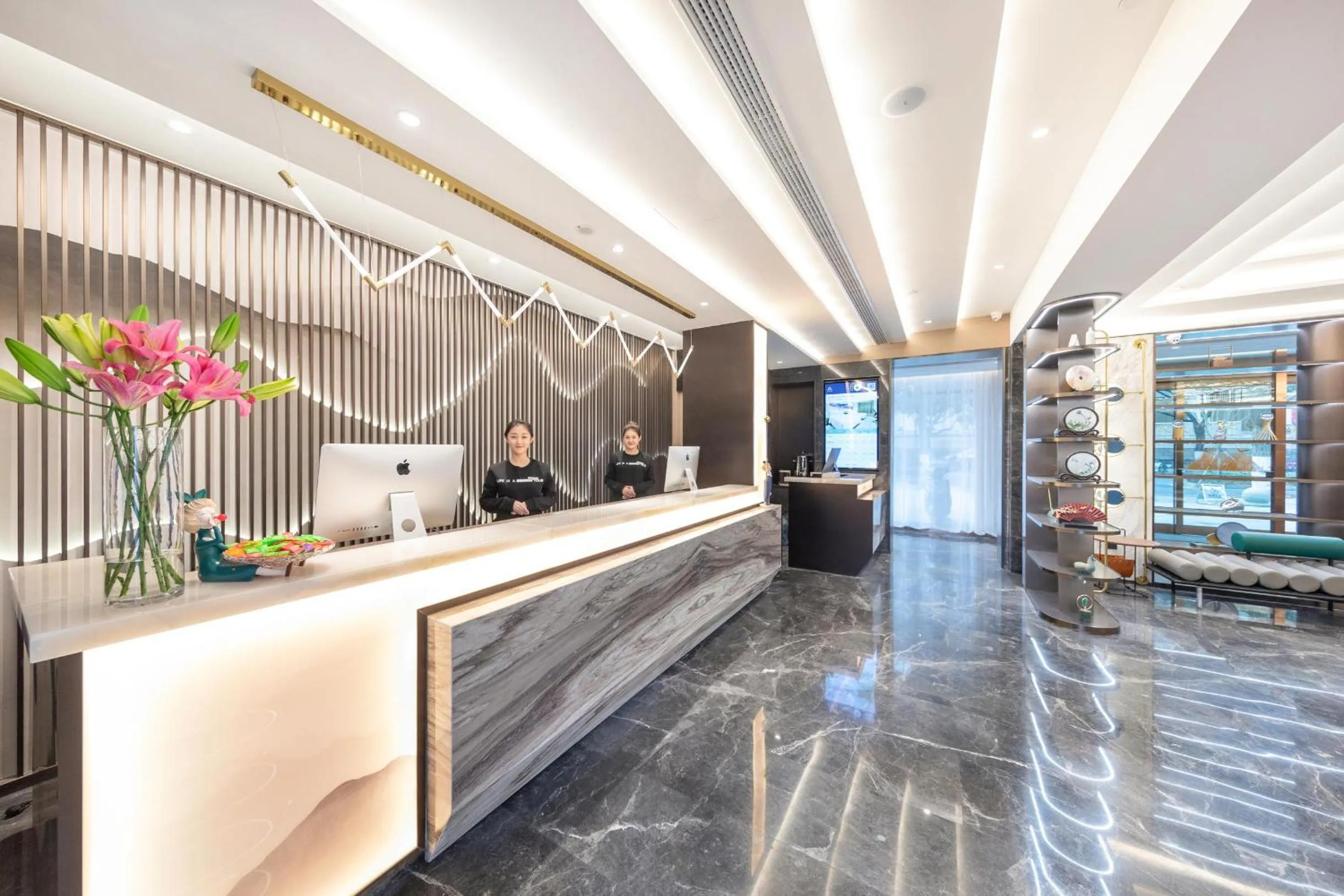 Lobby or reception in Atour Hotel Suzhou Guanqian Street Leqiao Station