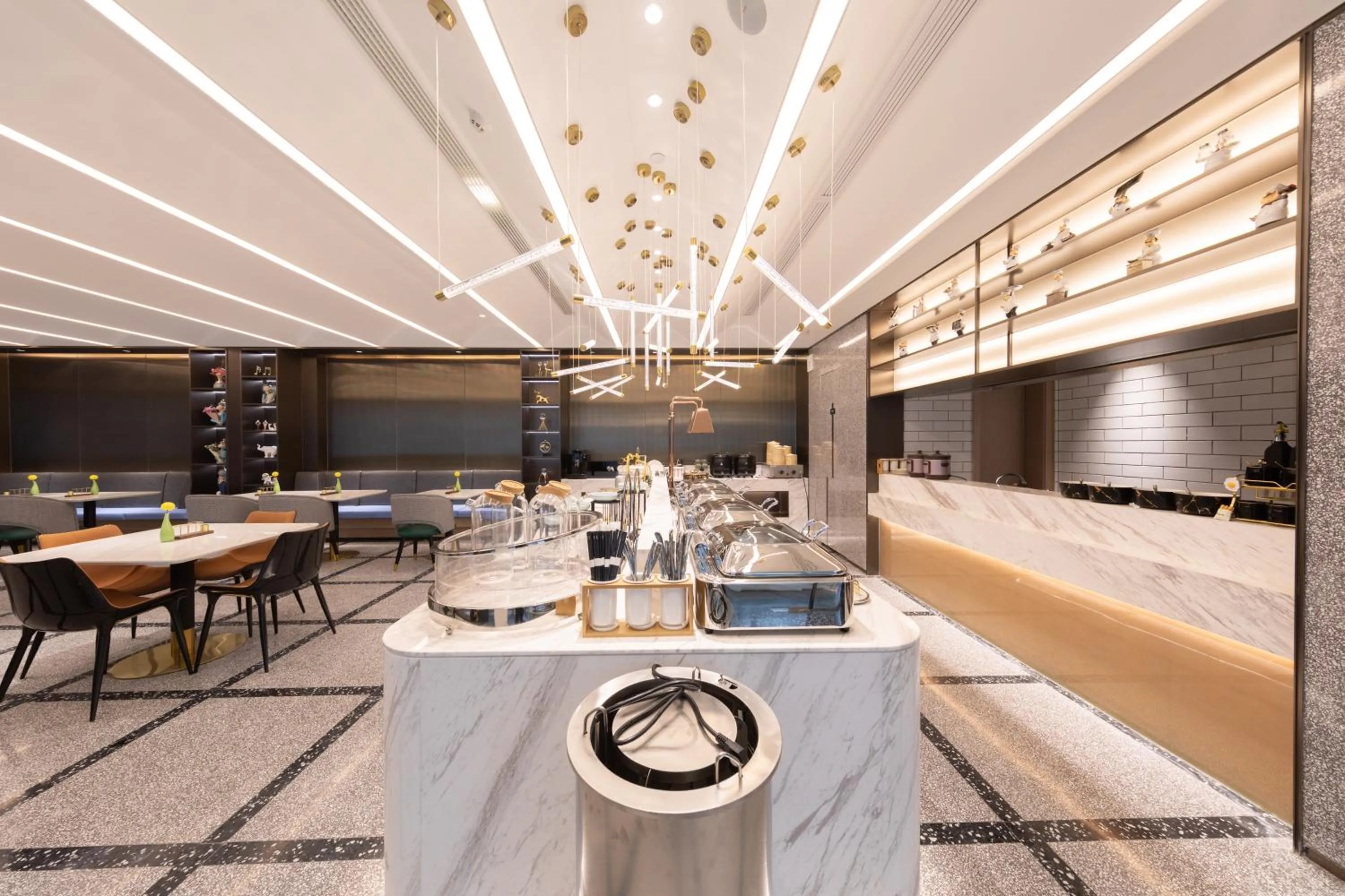 Restaurant/places to eat in Atour Hotel Suzhou Guanqian Street Leqiao Station