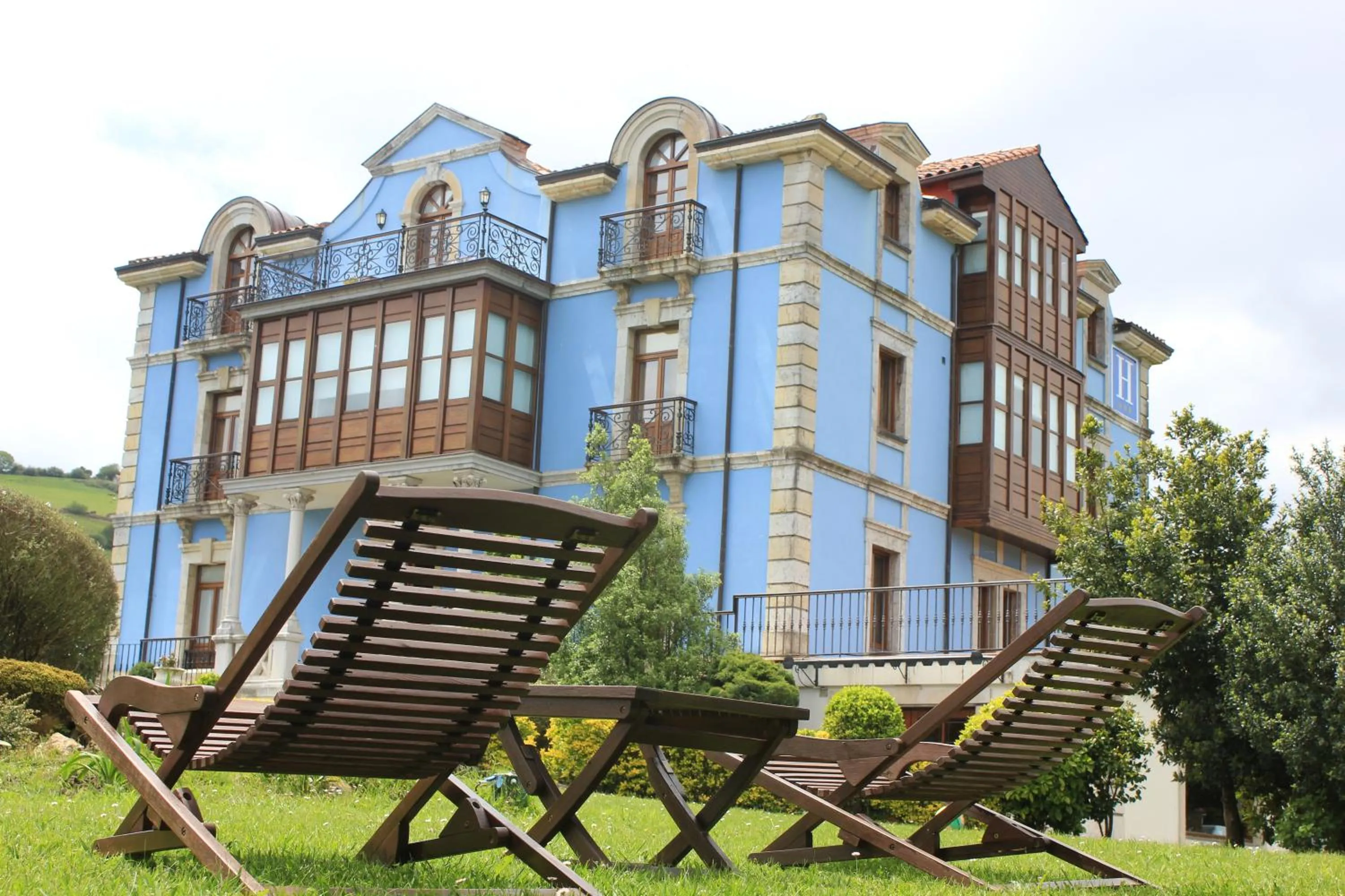 Property building in Quinta de Villanueva