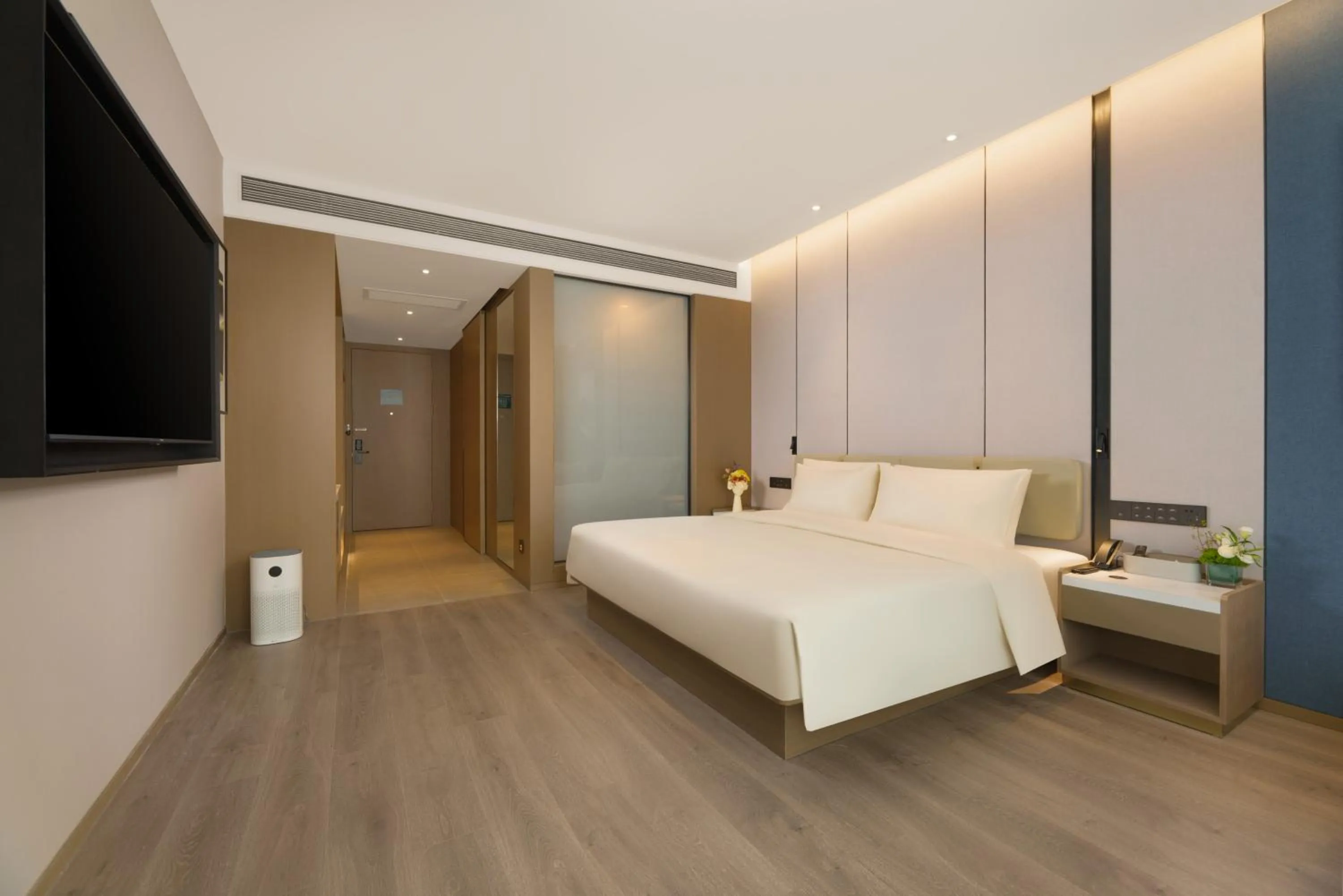 Bed in Atour Hotel Jinan West Railway Station