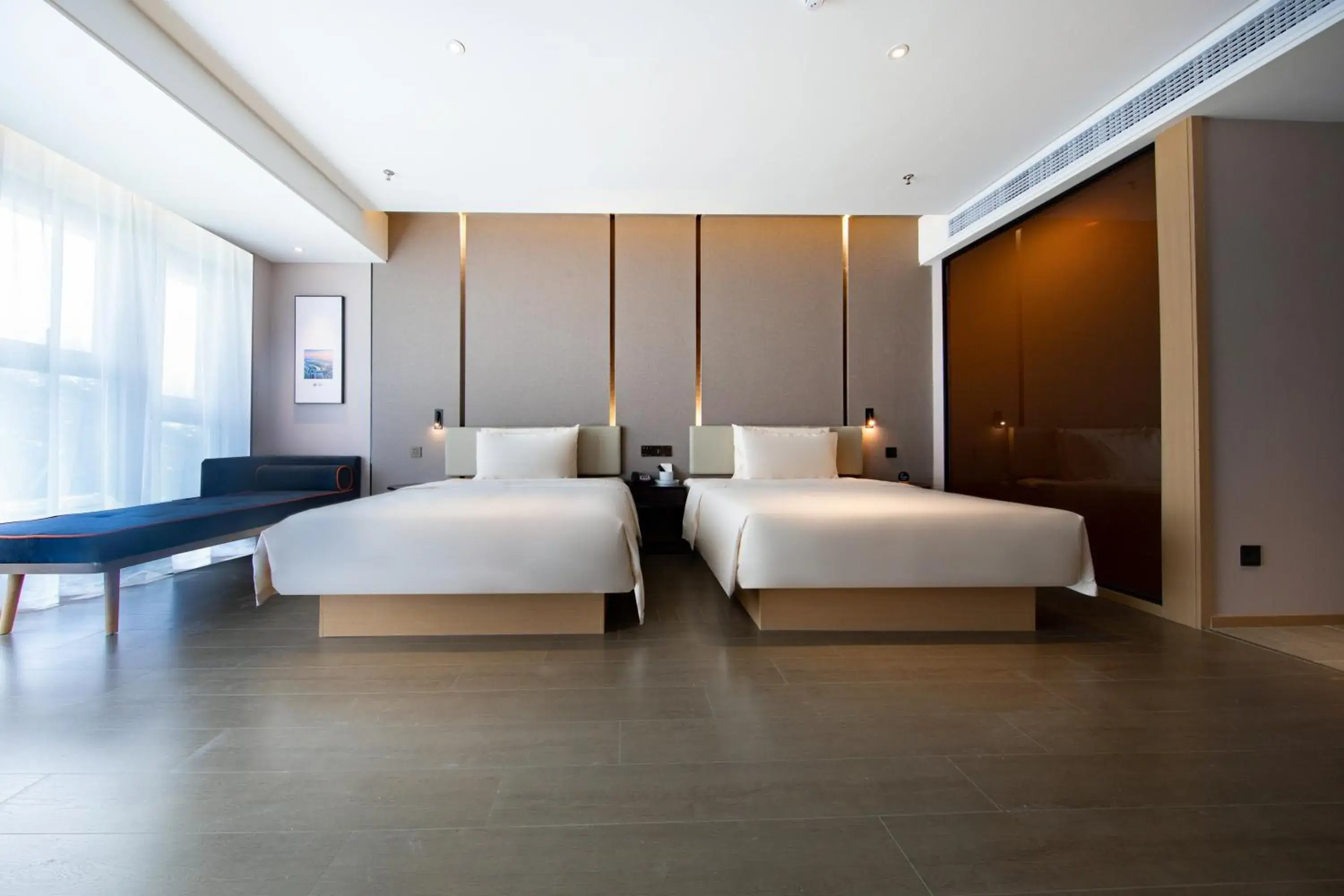 Bed in Atour Hotel Shenzhen Shajing International Convention and Exhibition Center Bed in Atour Hotel Shenzhen Shajing International Convention and Exhibition Center