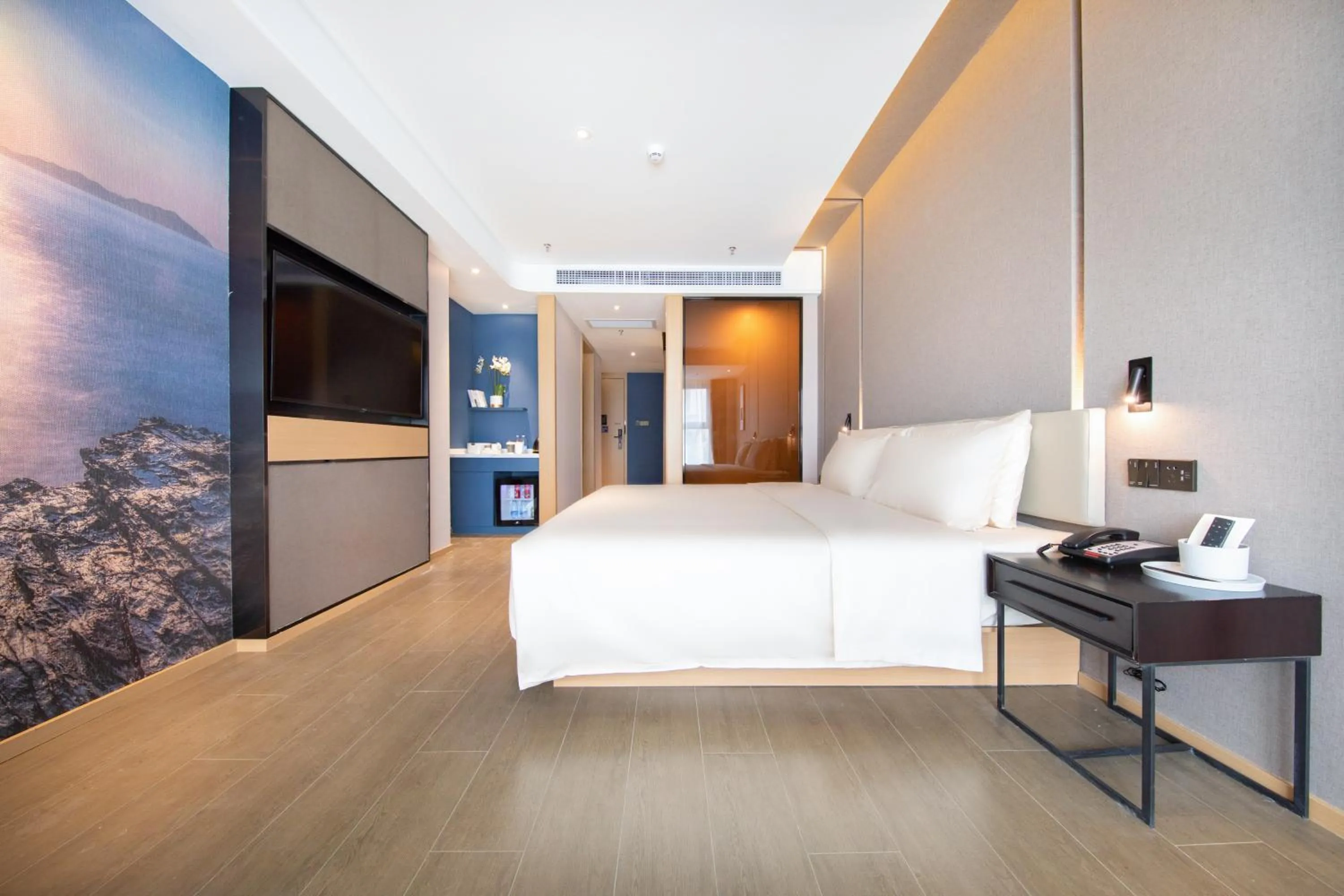 Bed in Atour Hotel Shenzhen Shajing International Convention and Exhibition Center