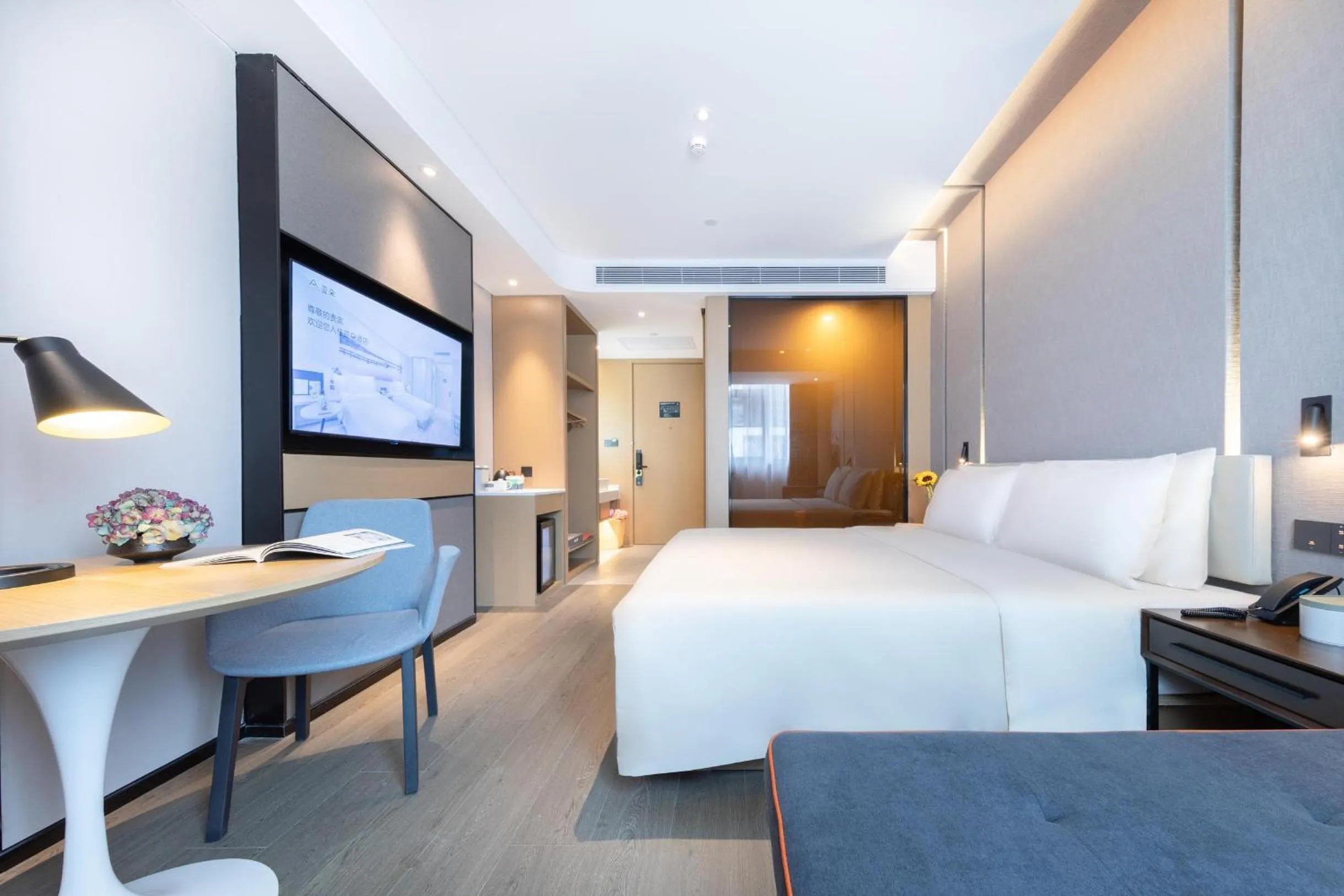 Bed in Atour Hotel Shenzhen Qianhai Baoan Center