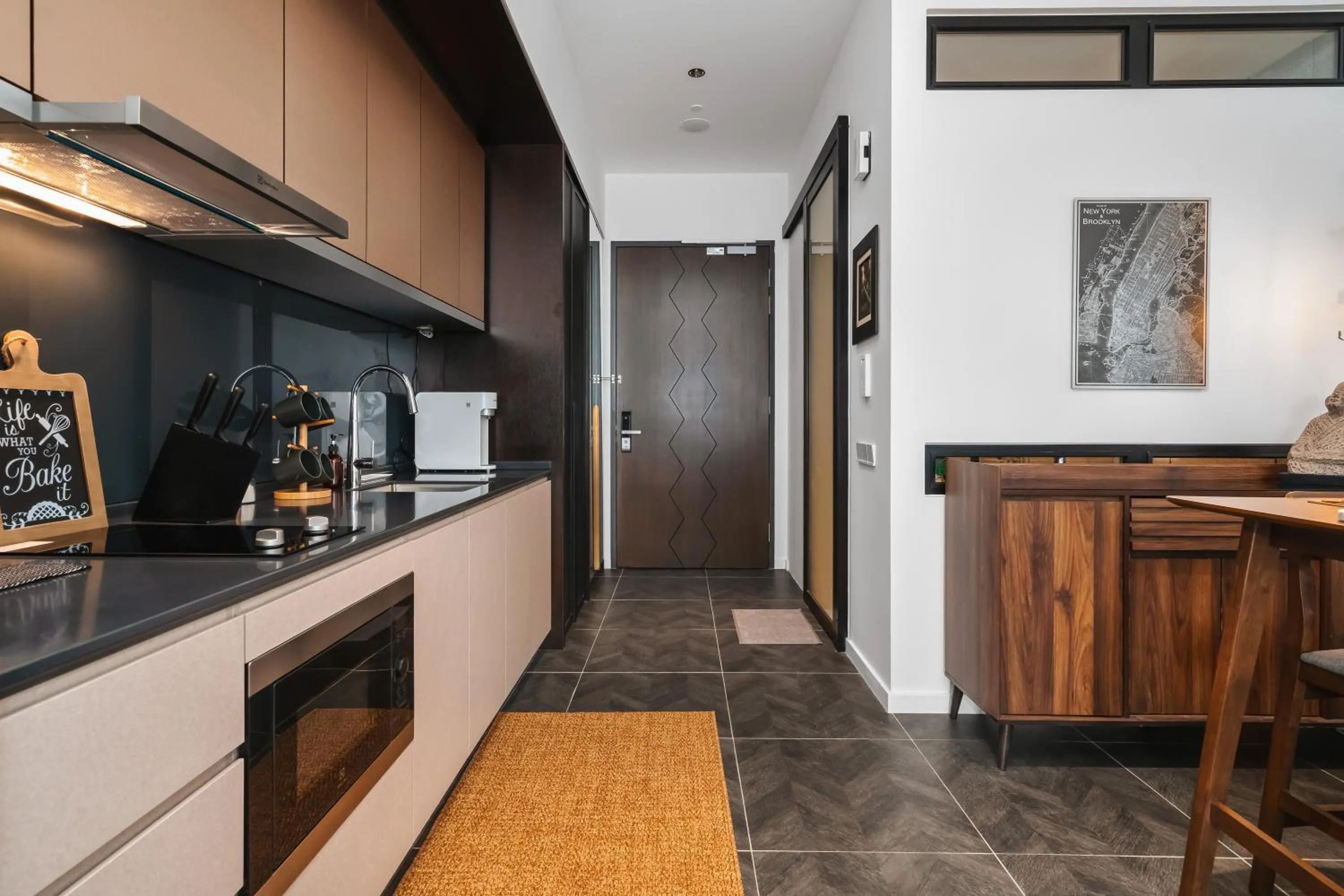 Kitchen or kitchenette in Scarletz KLCC Apartments by soulasia
