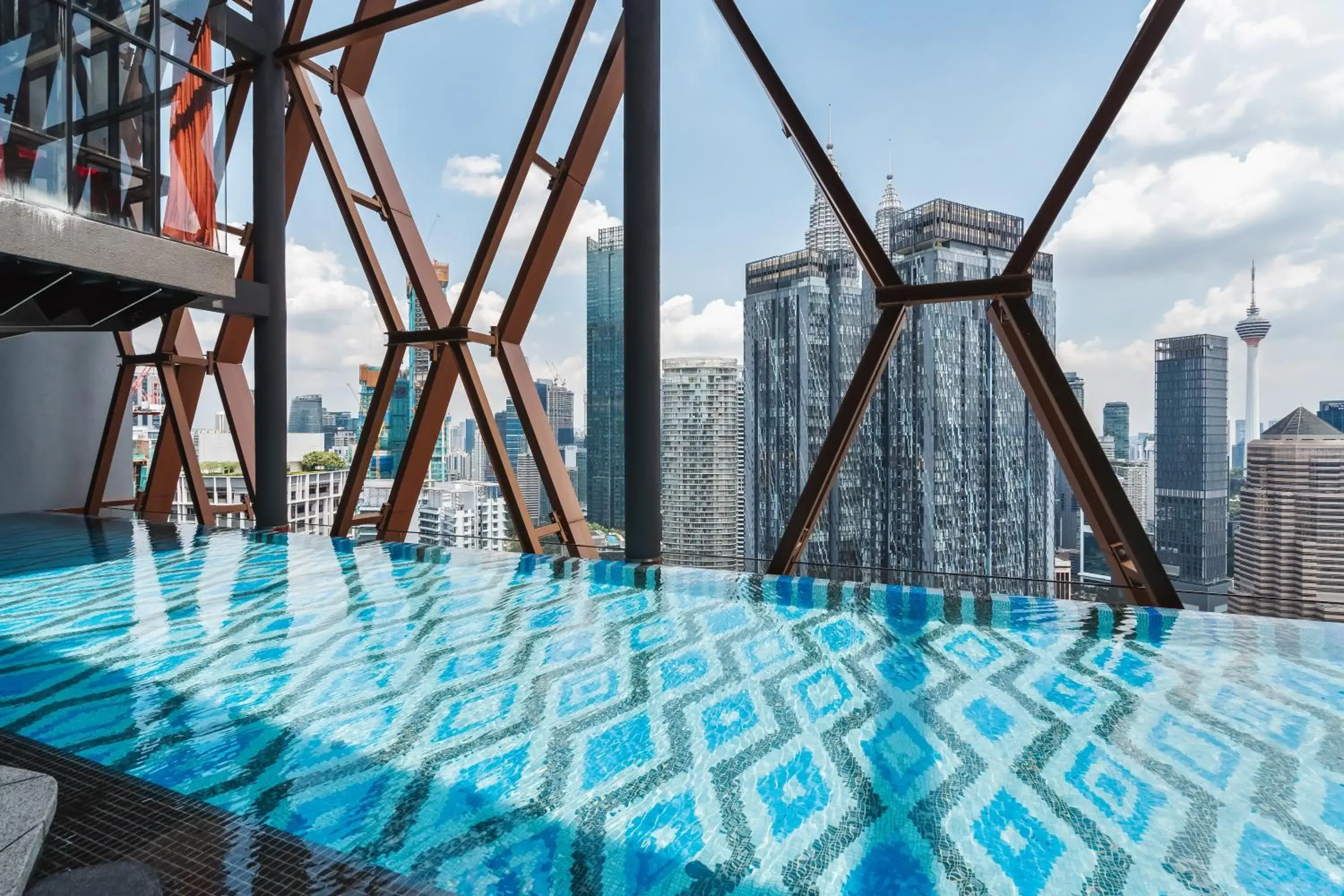 Swimming pool in Scarletz KLCC Apartments by soulasia Swimming pool in Scarletz KLCC Apartments by soulasia