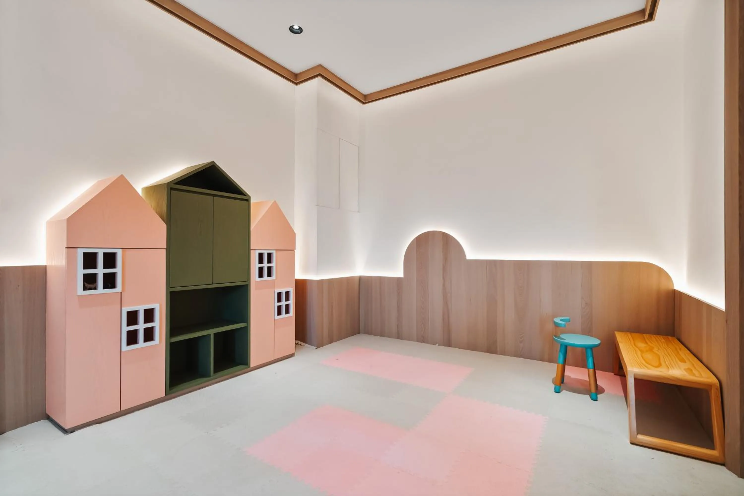 Children play ground in Scarletz KLCC Apartments by soulasia