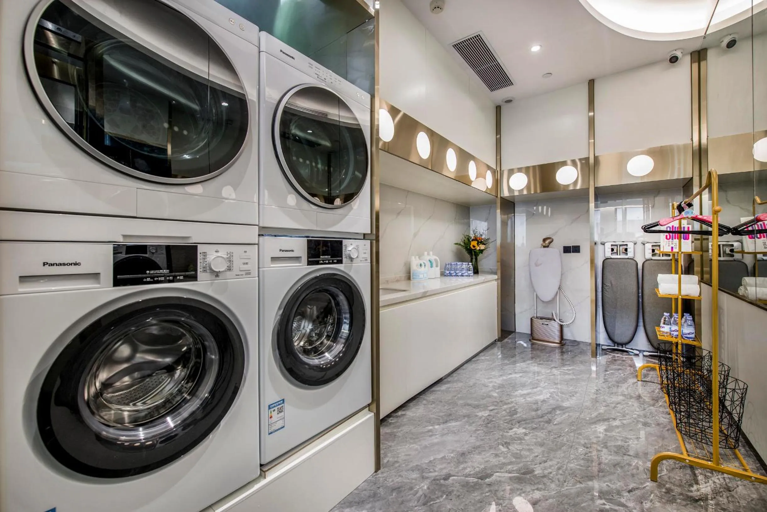 Atour Hotel Zhuhai Gongbei Port Fuhuali CBD