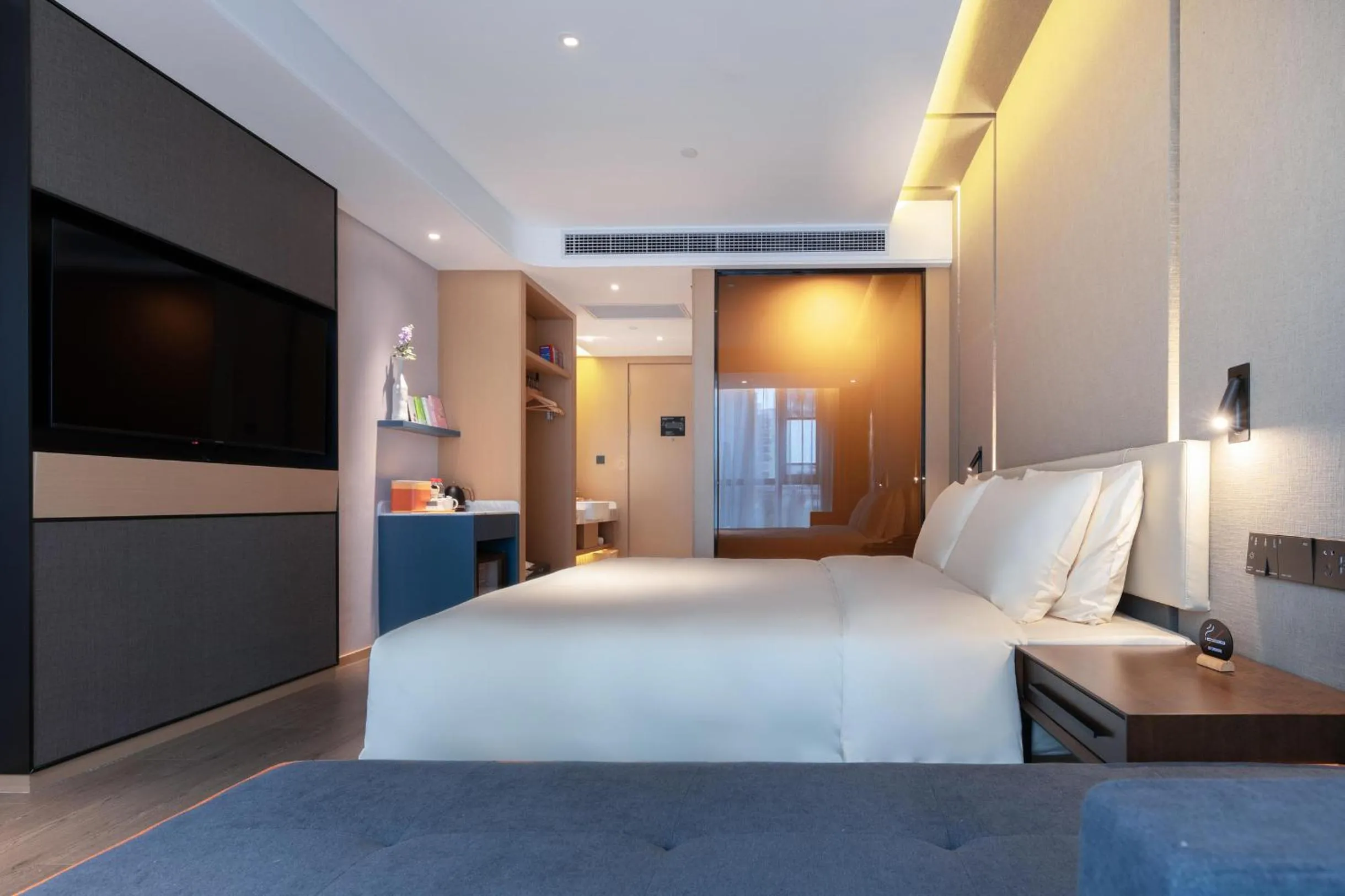 Bed in Atour Hotel Chongqing Jiangbei International Airport Huixing Light Rail Station