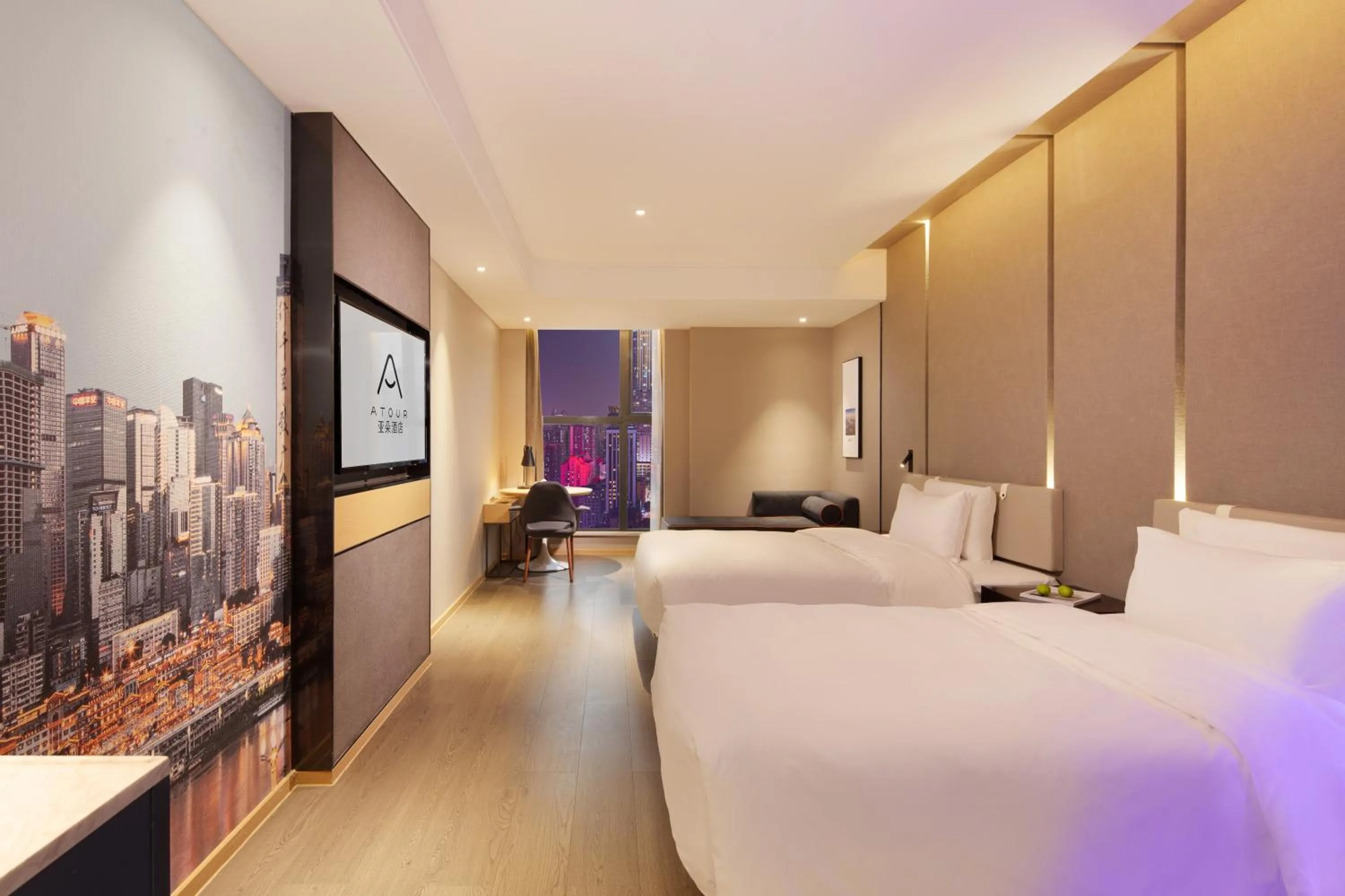 Bed in Atour Hotel Chongqing Jiefangbei Raffles City Riverview