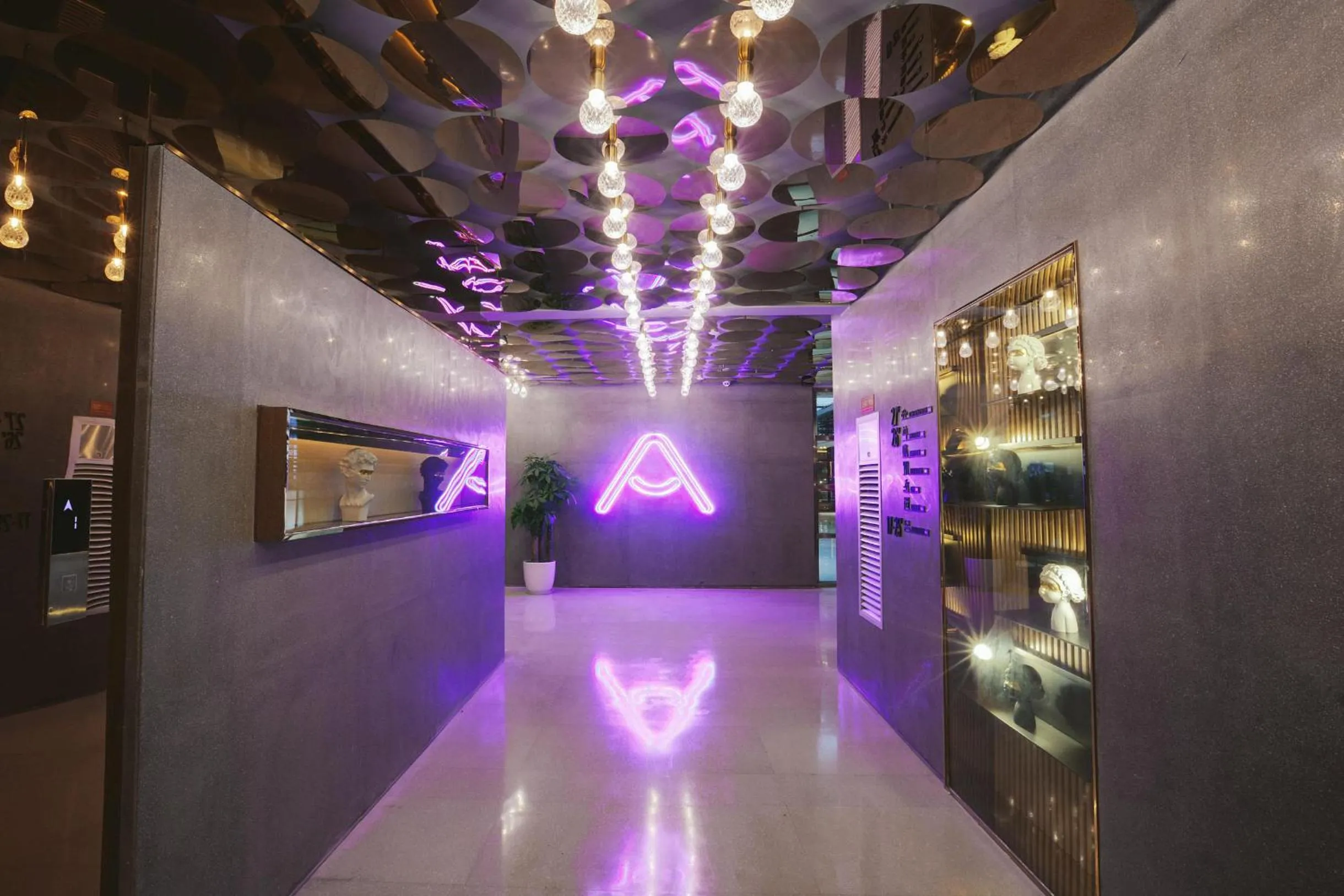 Property building in Atour Hotel Chongqing Jiefangbei Raffles City Riverview