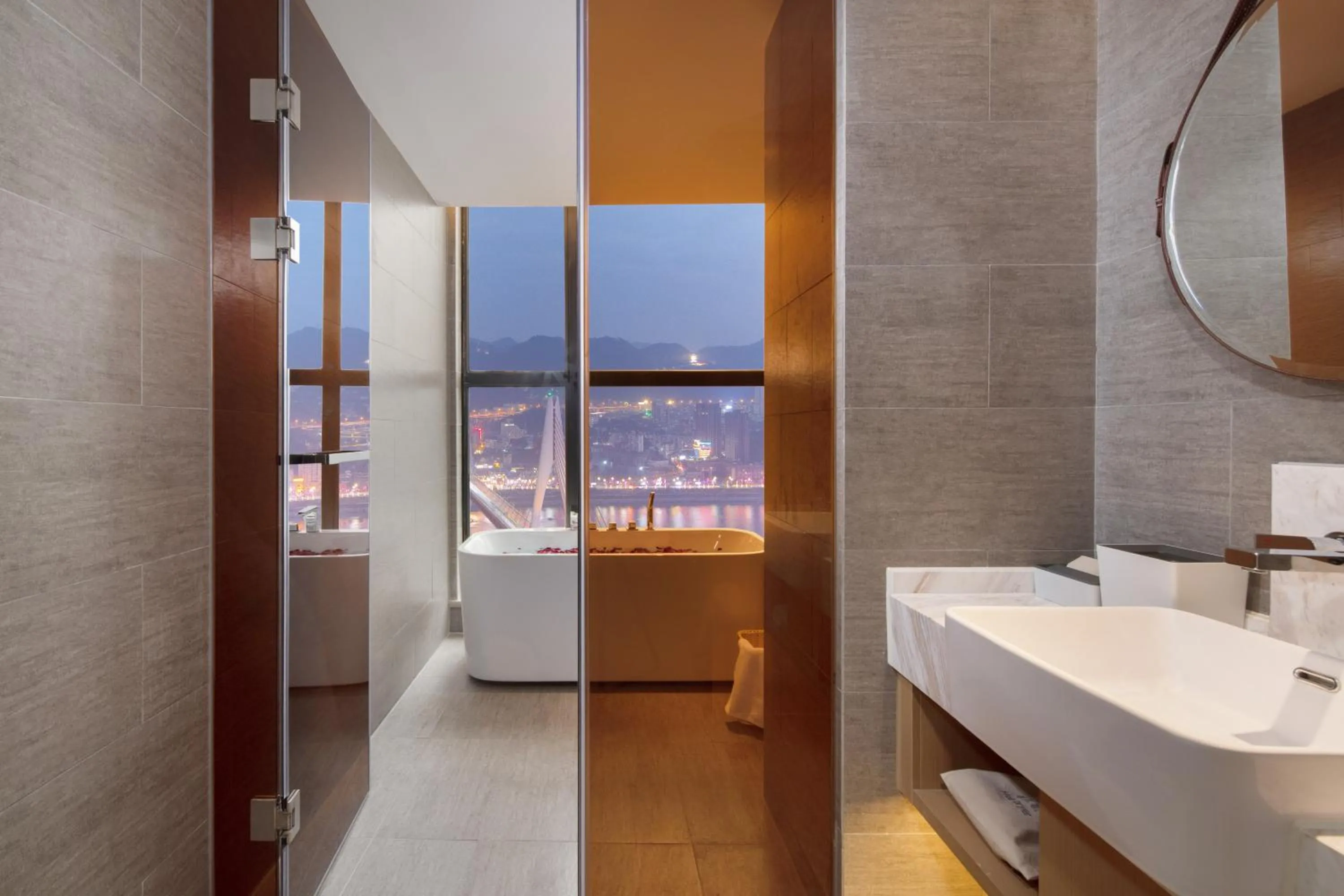 Bathroom in Atour Hotel Chongqing Jiefangbei Raffles City Riverview