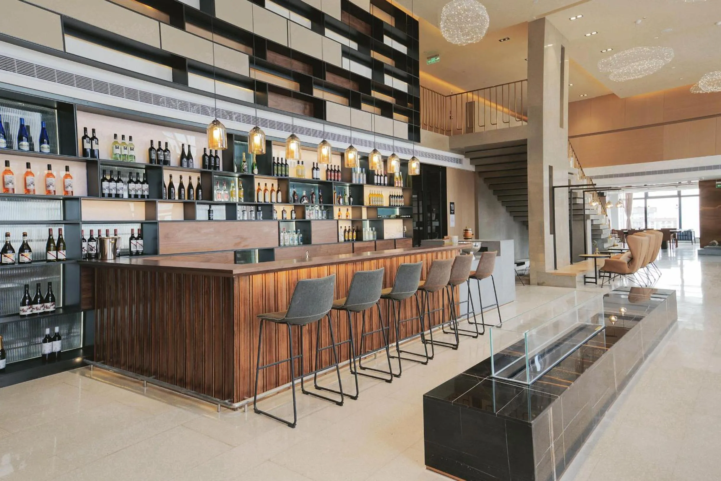 Lounge or bar in Atour Hotel Chongqing Jiefangbei Raffles City Riverview