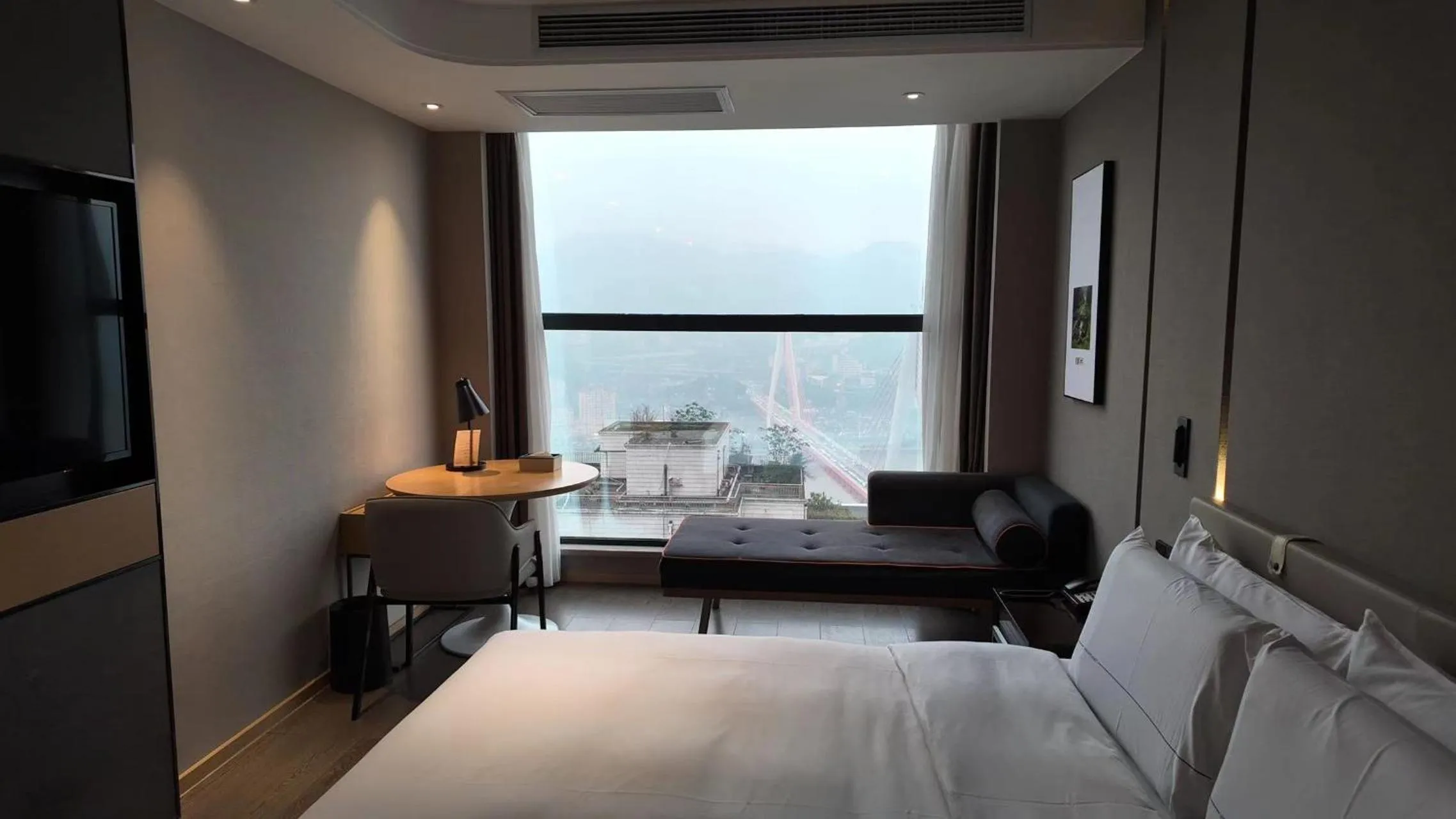 Natural landscape, Bed in Atour Hotel Chongqing Jiefangbei Raffles City Riverview