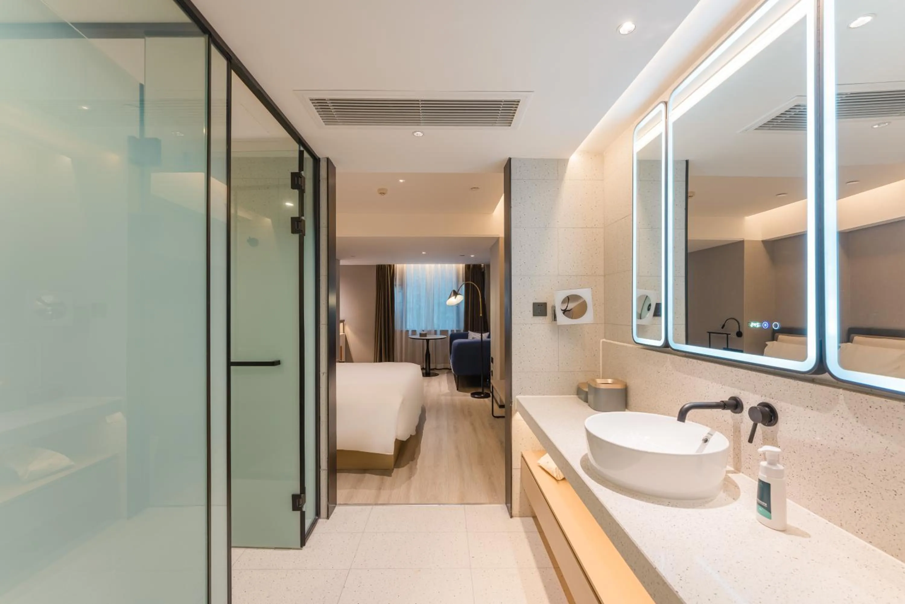 Atour S Hotel Chongqing Jiefangbei Hongyadong Riverview