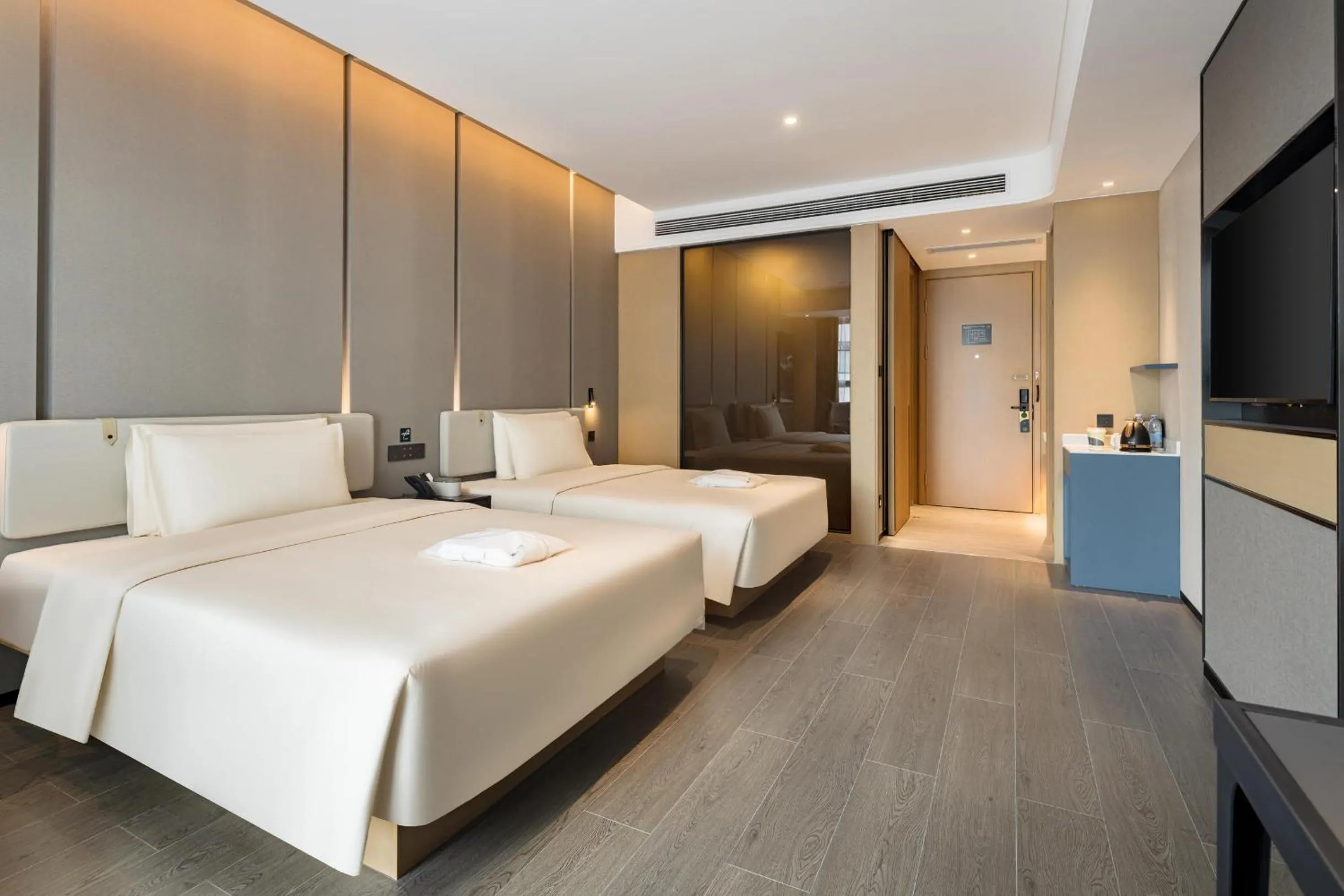 Bed in Atour Hotel Chongqing Qibo Center