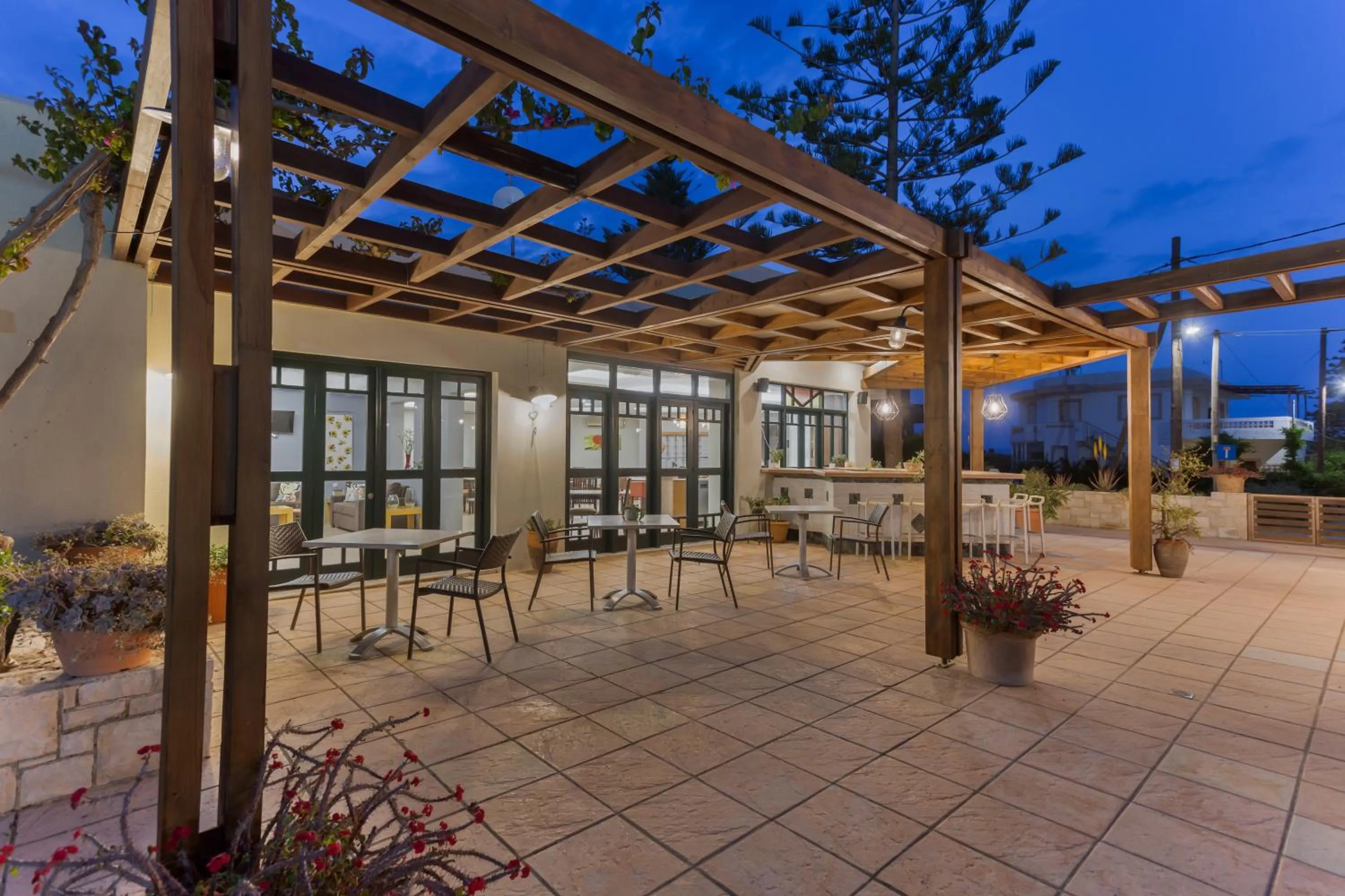 Restaurant/places to eat in Your Memories Hotel