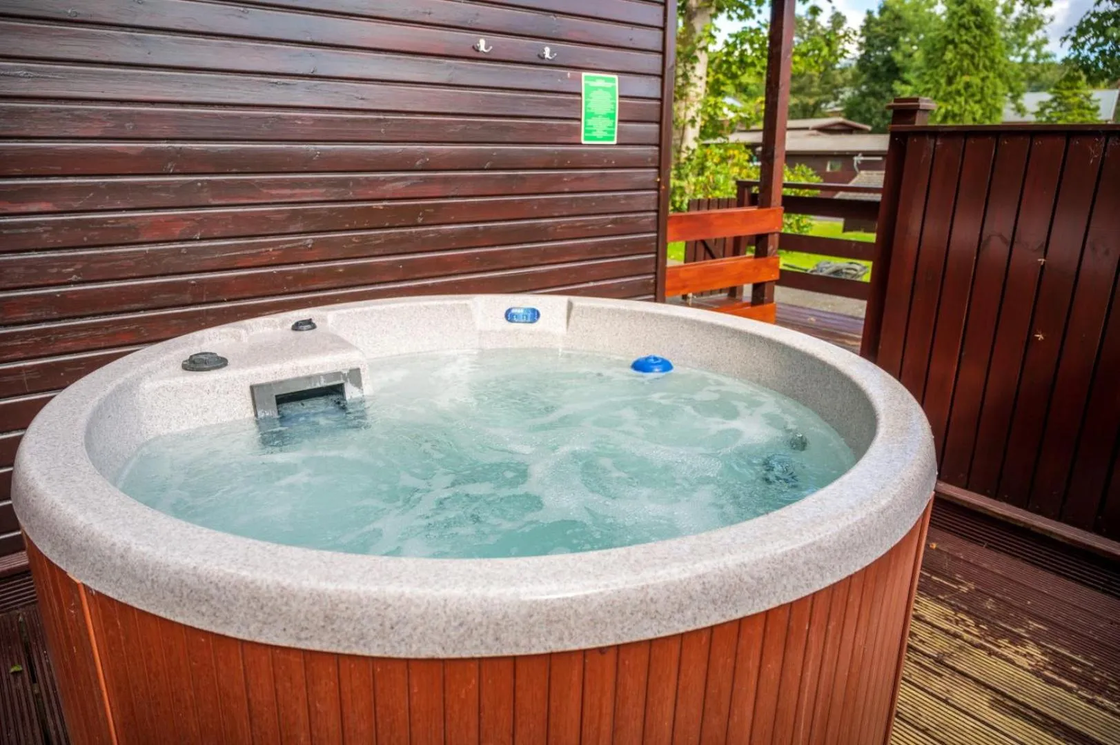Hot Tub in Birch Lodge