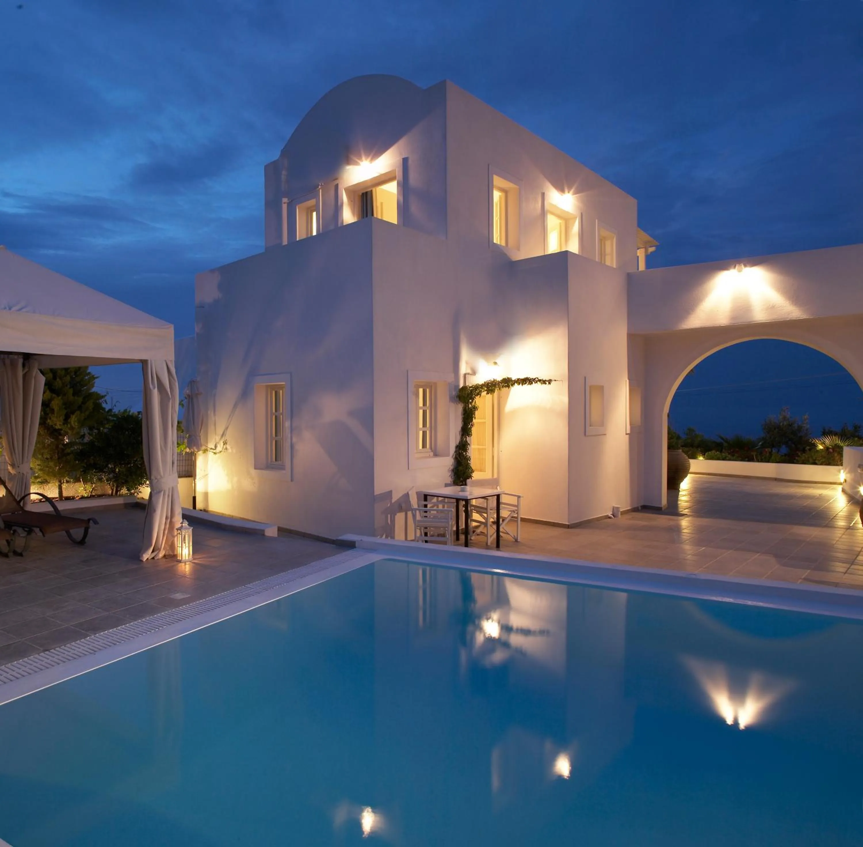 Facade/entrance in Meli Meli