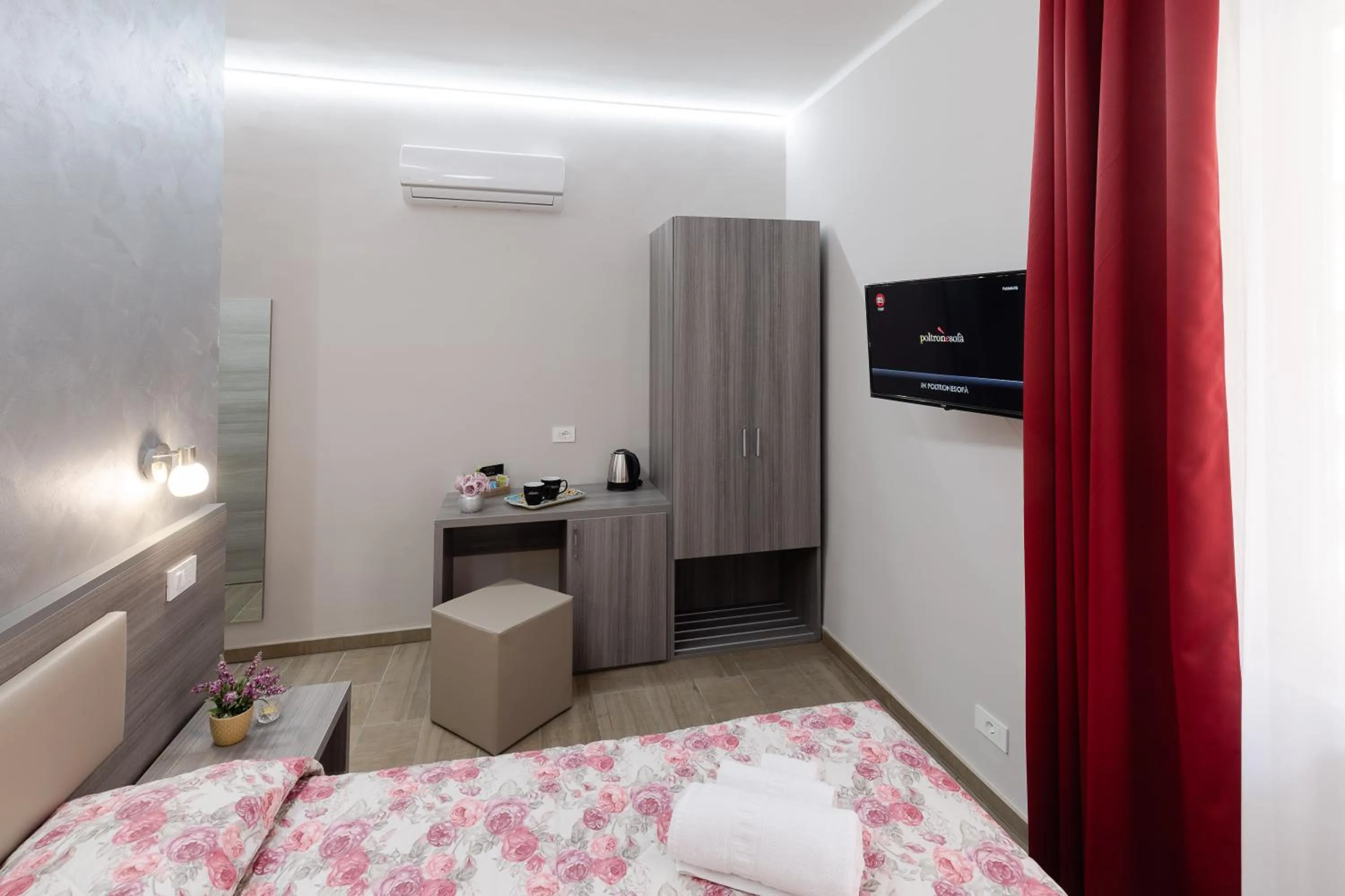 Bed in Affittacamere Alessia