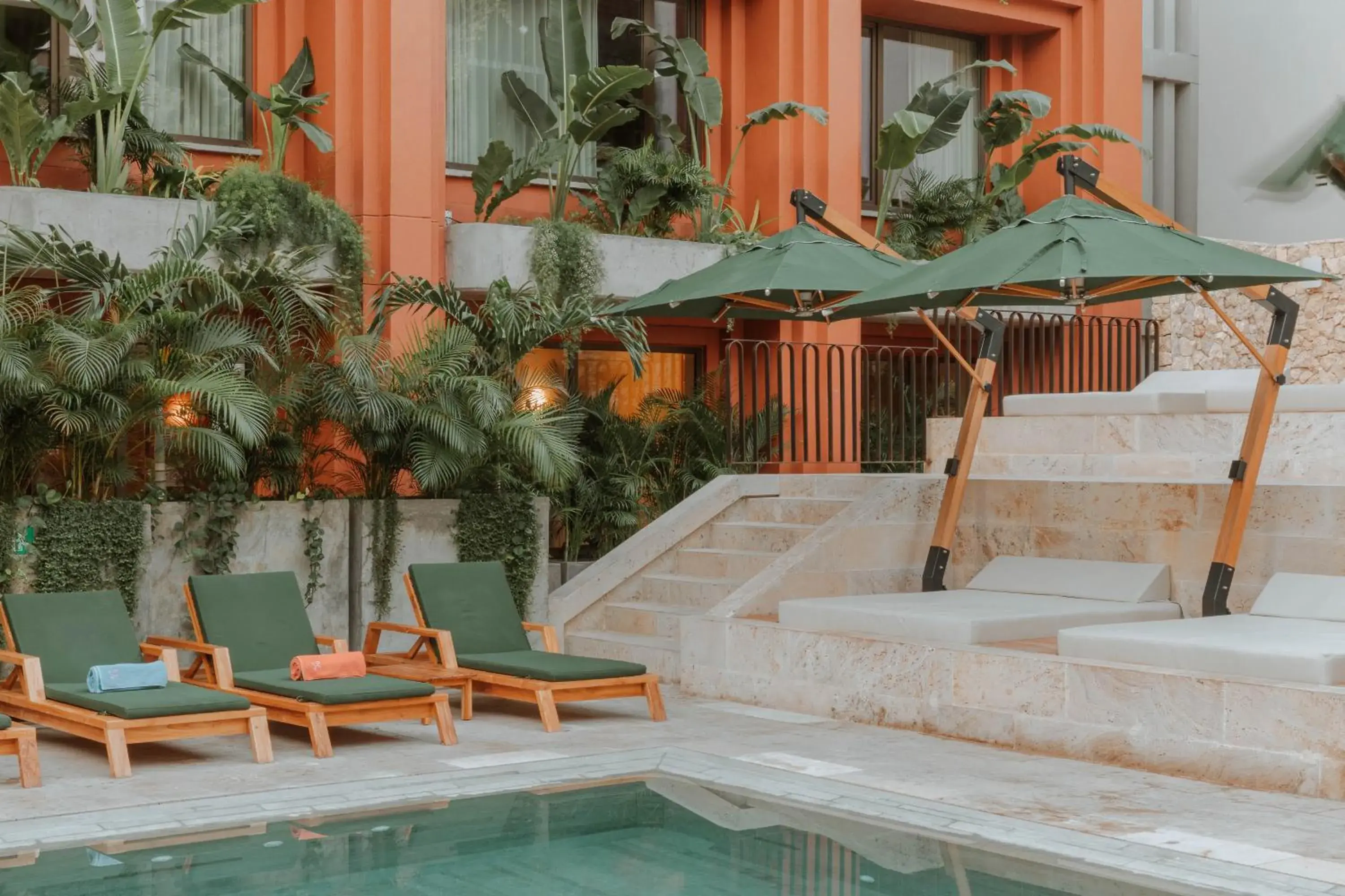 Swimming pool in Osh Hotel Cartagena Swimming pool in Osh Hotel Cartagena