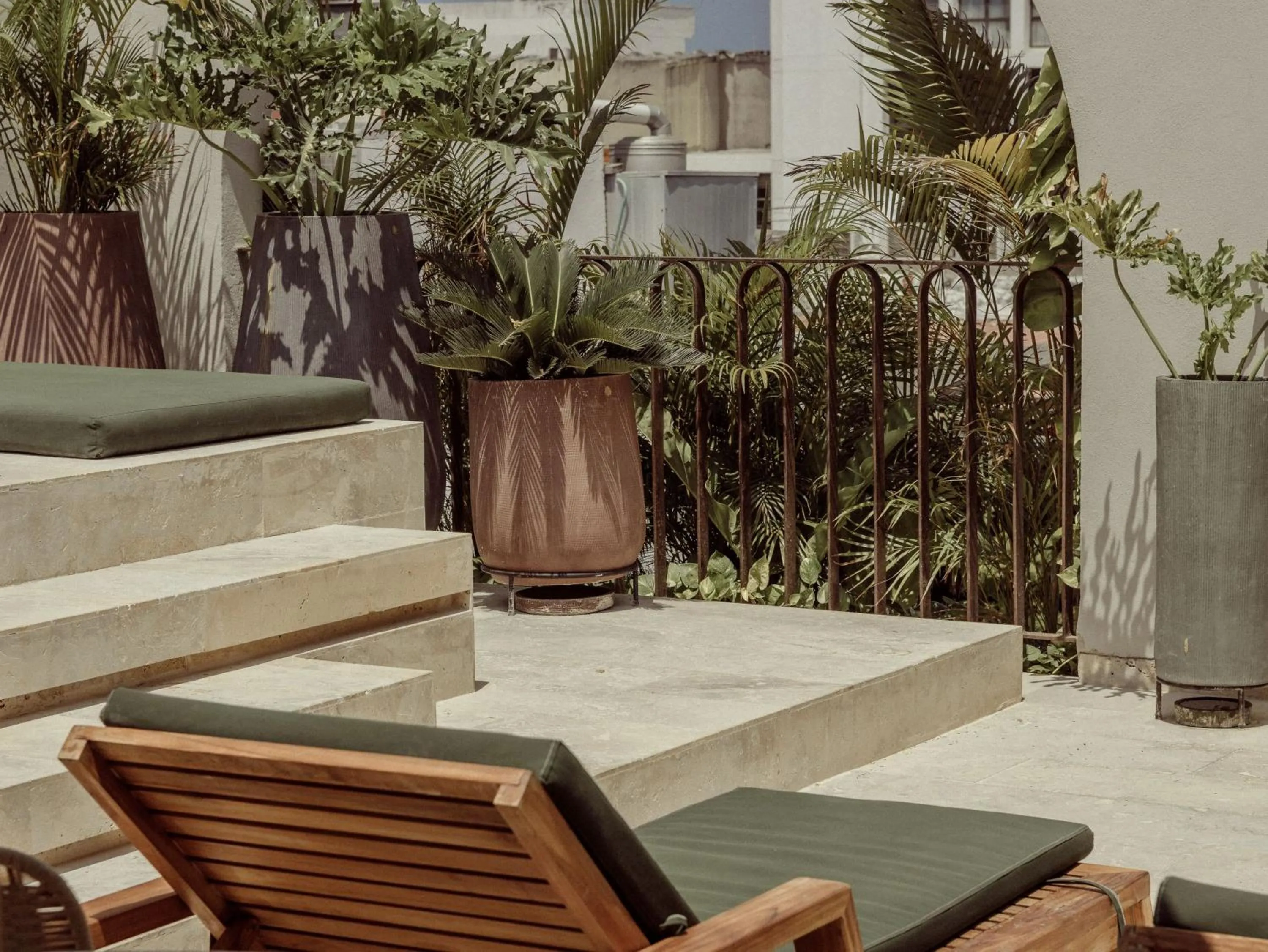 Swimming pool in Osh Hotel Cartagena