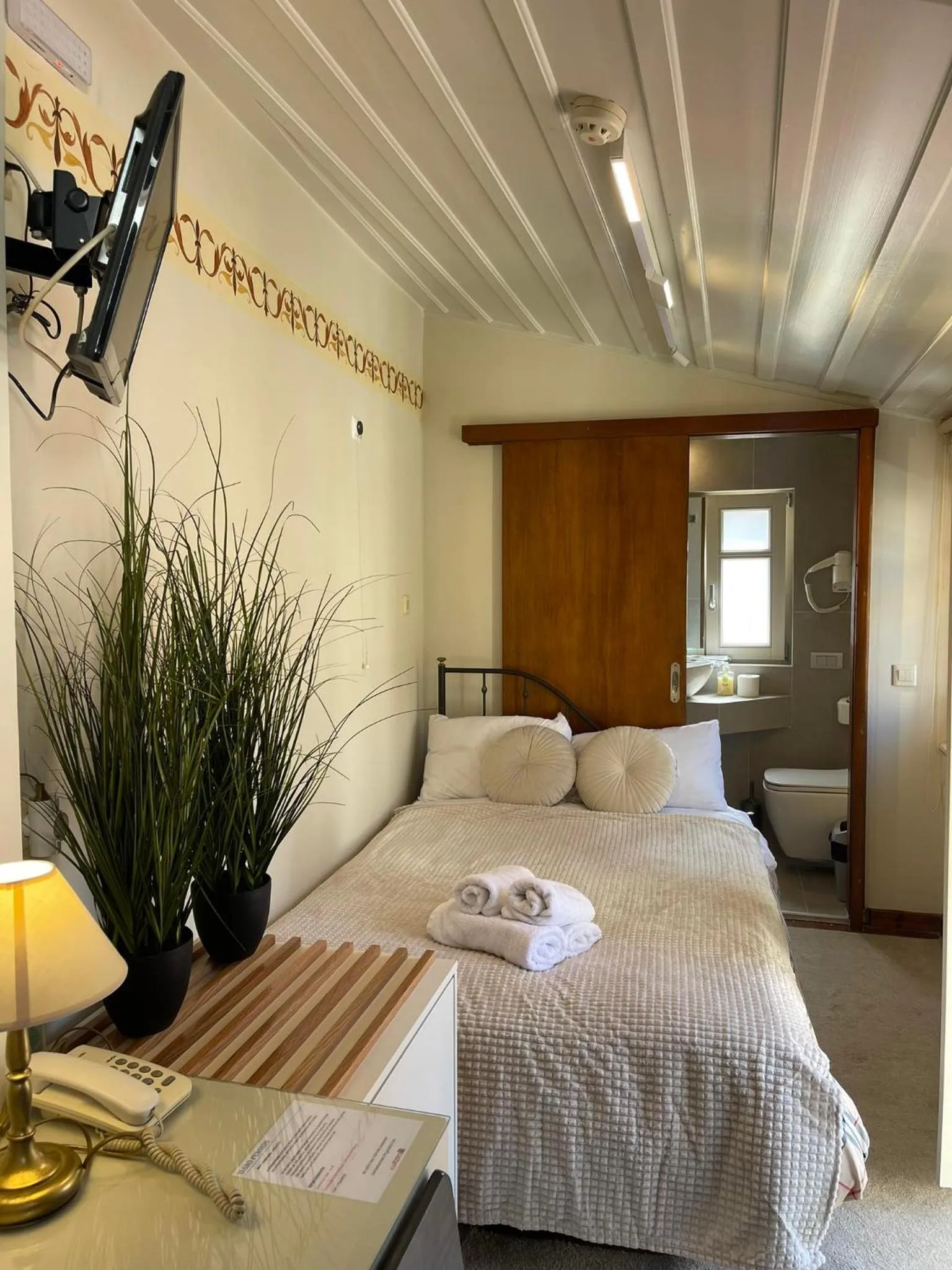 Bed in Pension Isabo