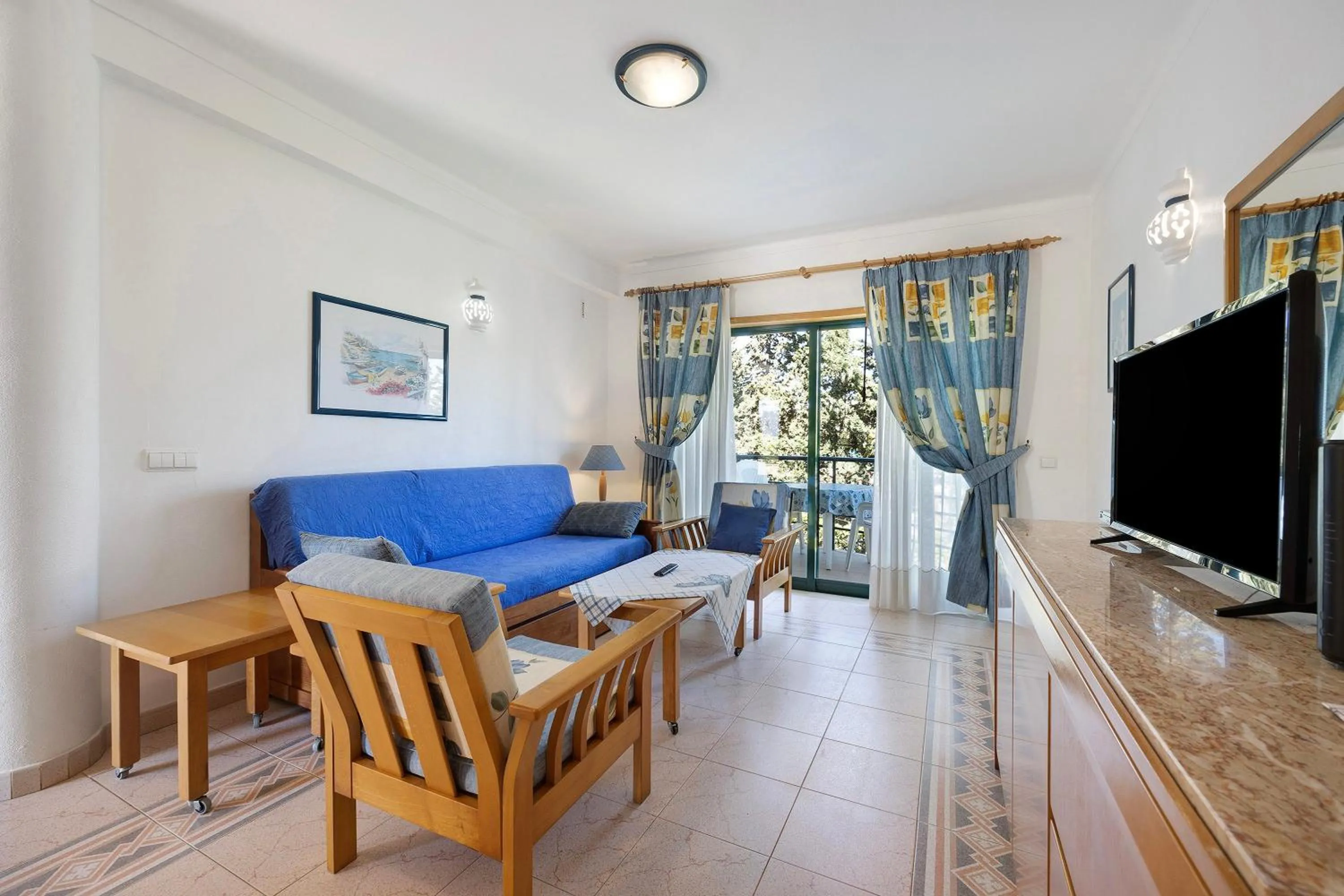 Property building in Casa Daniel T1