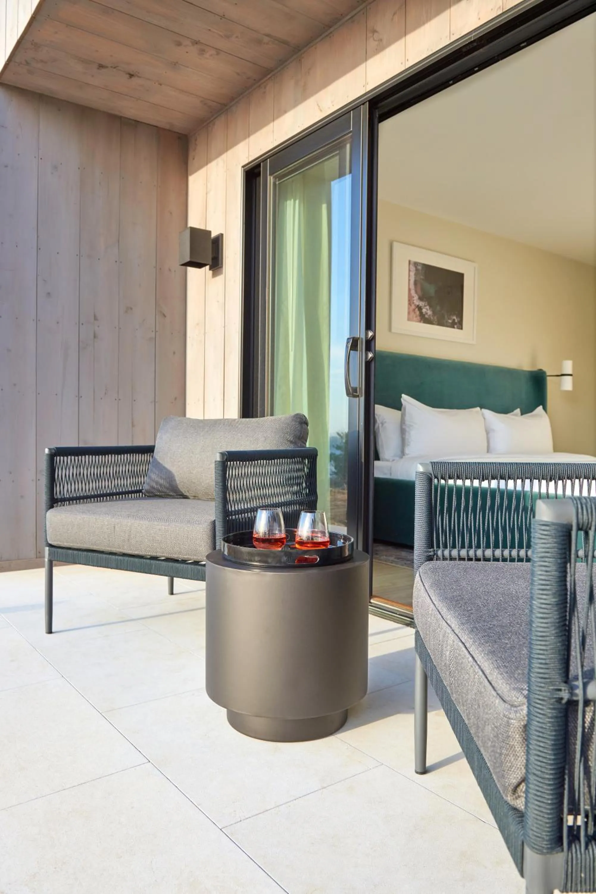 Balcony/Terrace, Bed in Hotel Moraine