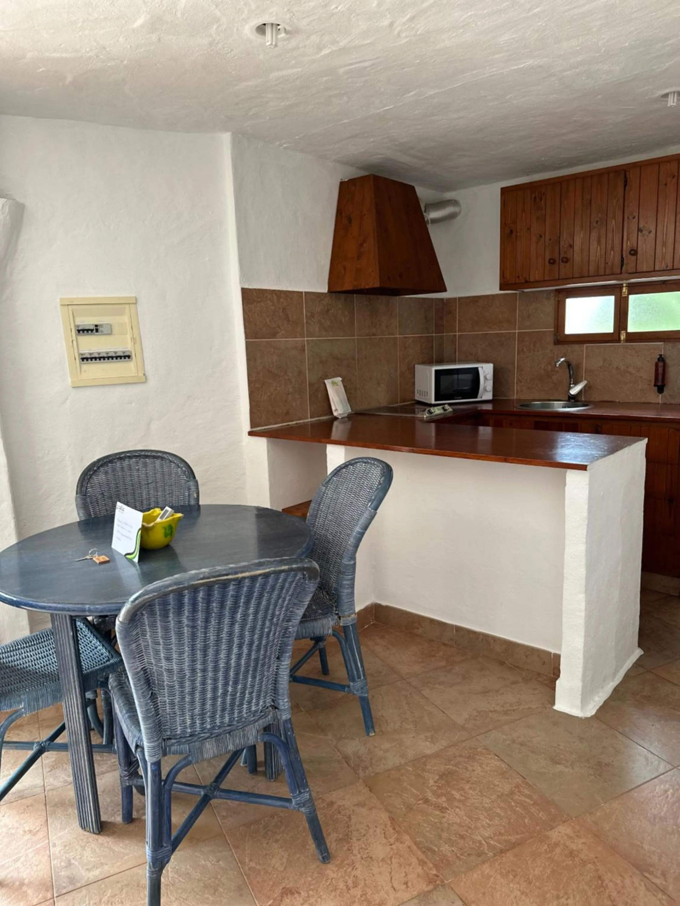 Kitchen or kitchenette in Binivell Park - Caliu Apartments