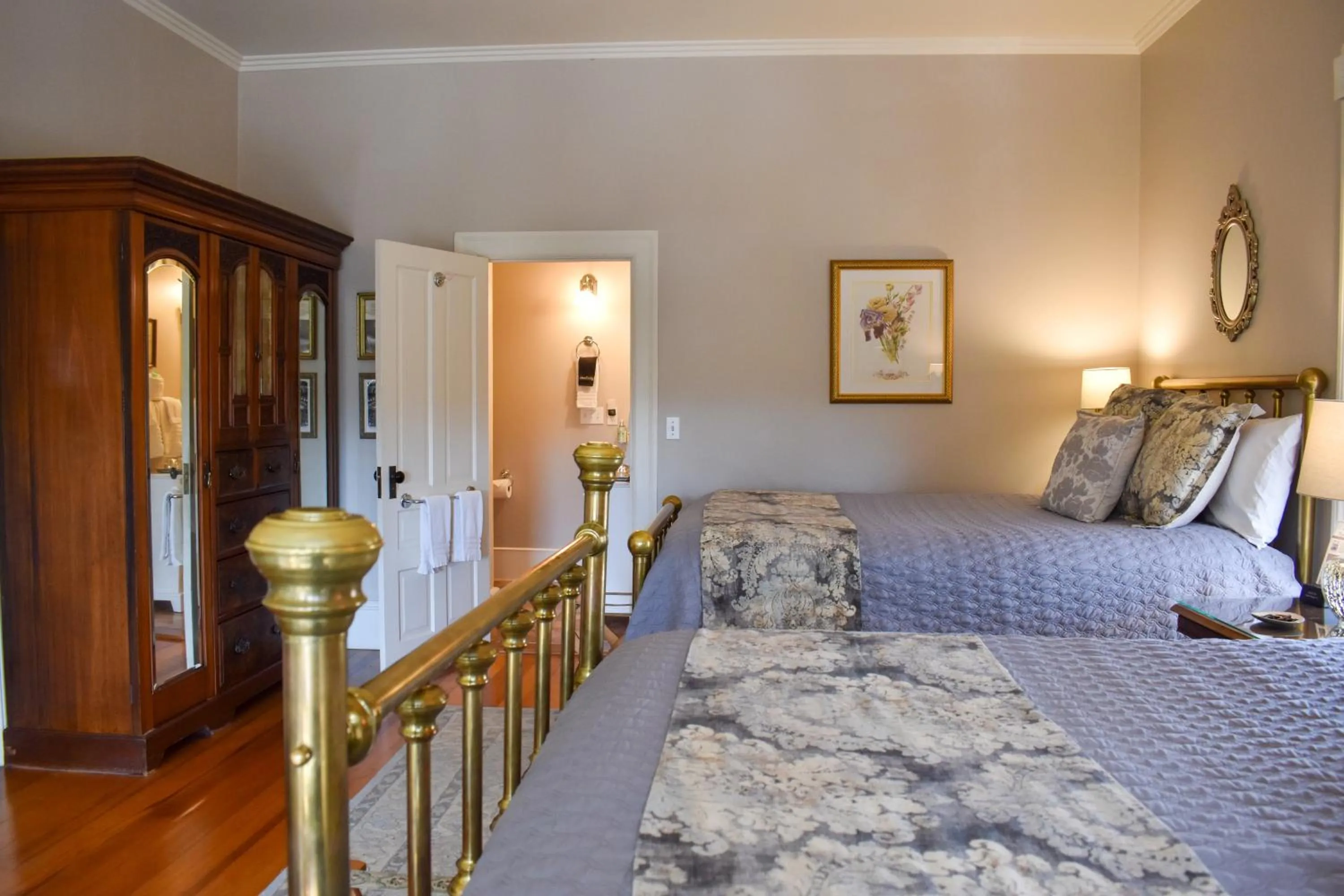 Bedroom, Bed in McCall House Boutique Hotel