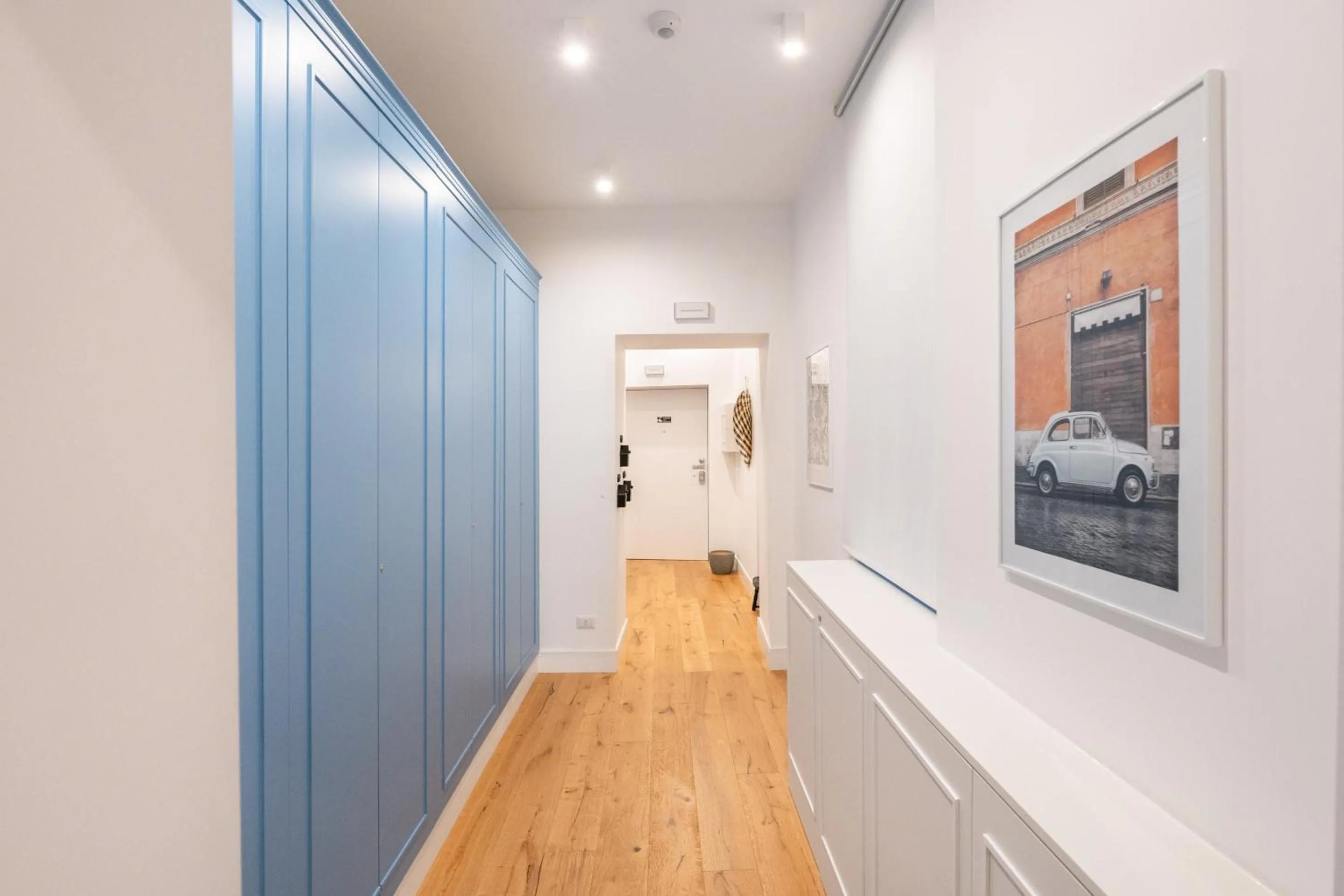 Lobby or reception in The Idyll Boutique apartment - Suite in Napoli's Spanish Quarters