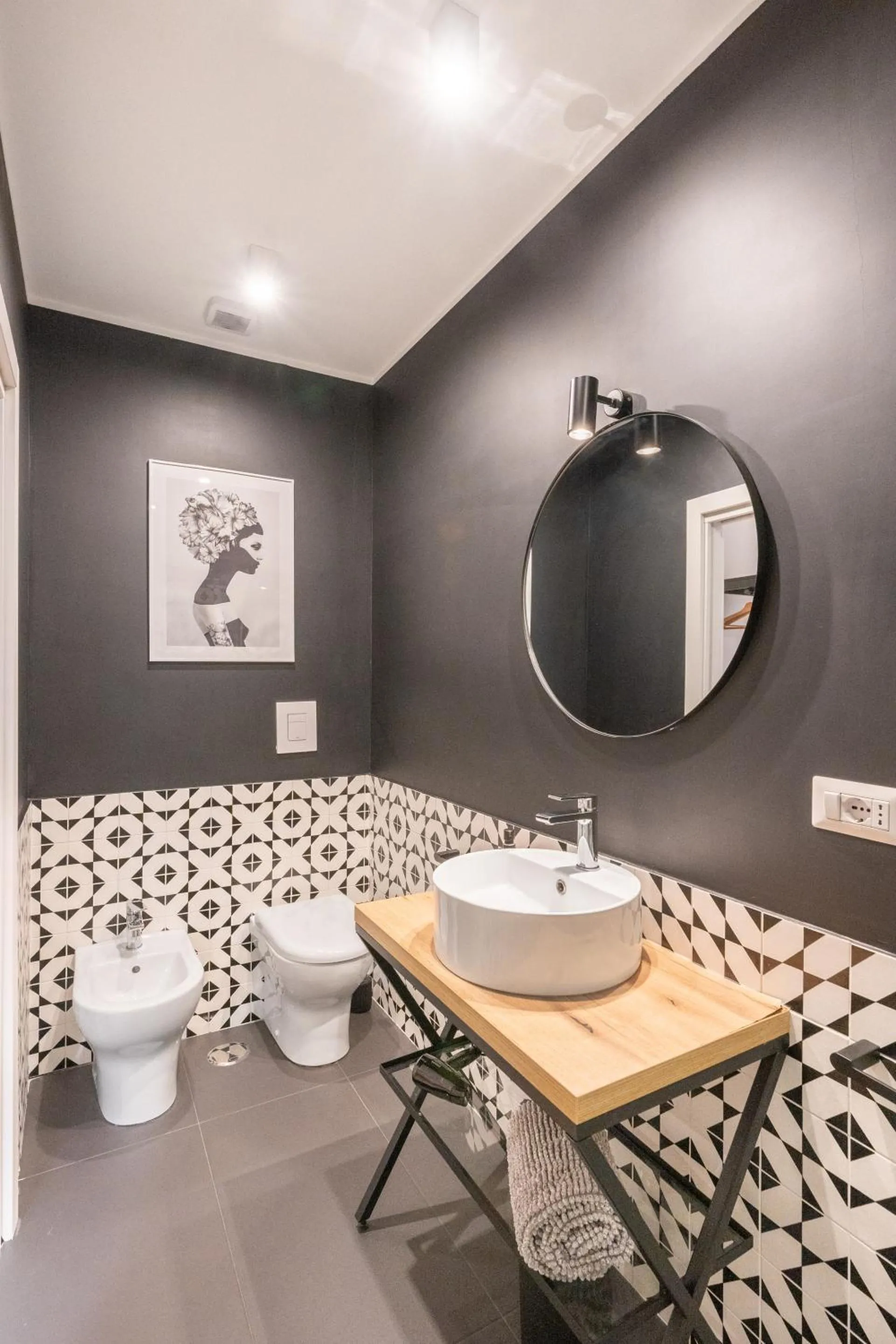 Bathroom in The Idyll Boutique apartment - Suite in Napoli's Spanish Quarters