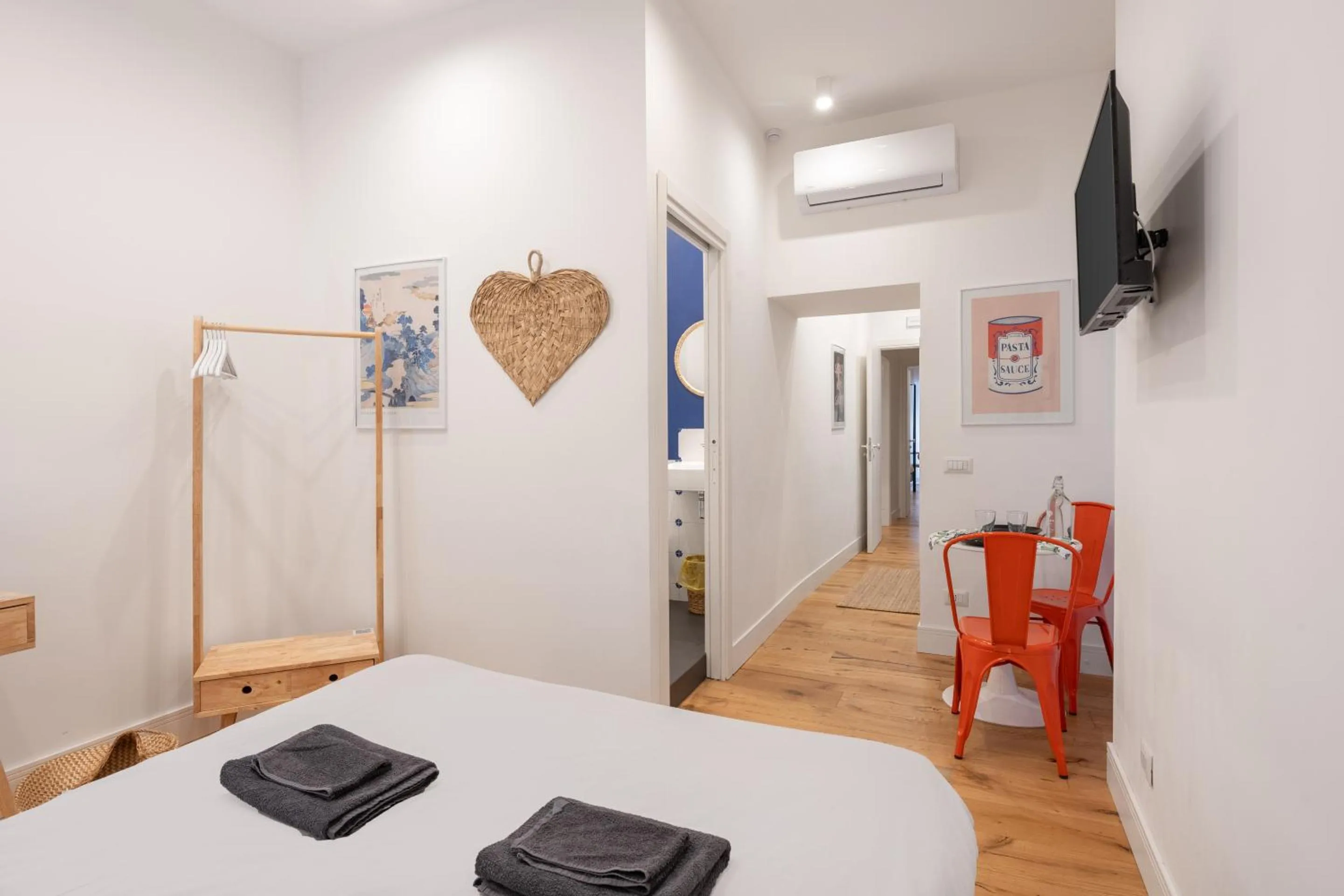 Bedroom, Bed in The Idyll Boutique apartment - Suite in Napoli's Spanish Quarters