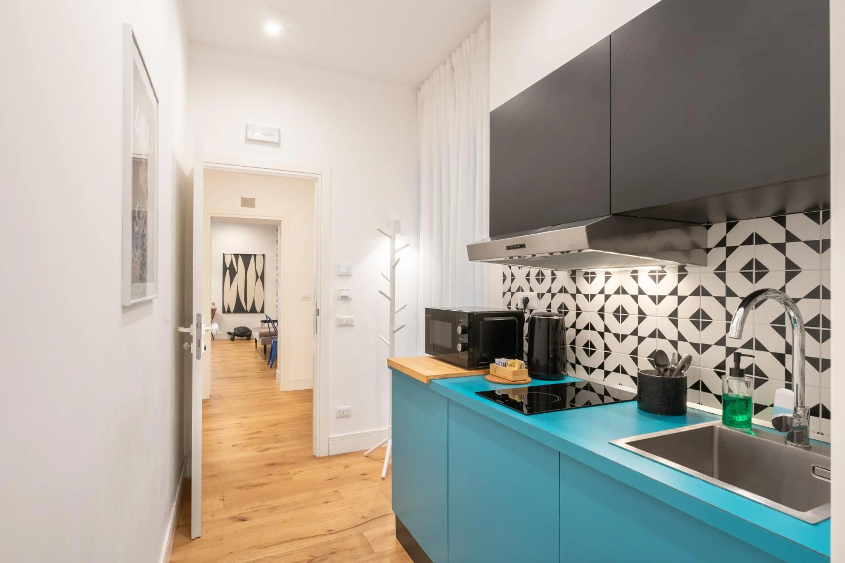 Kitchen or kitchenette in The Idyll Boutique apartment - Suite in Napoli's Spanish Quarters