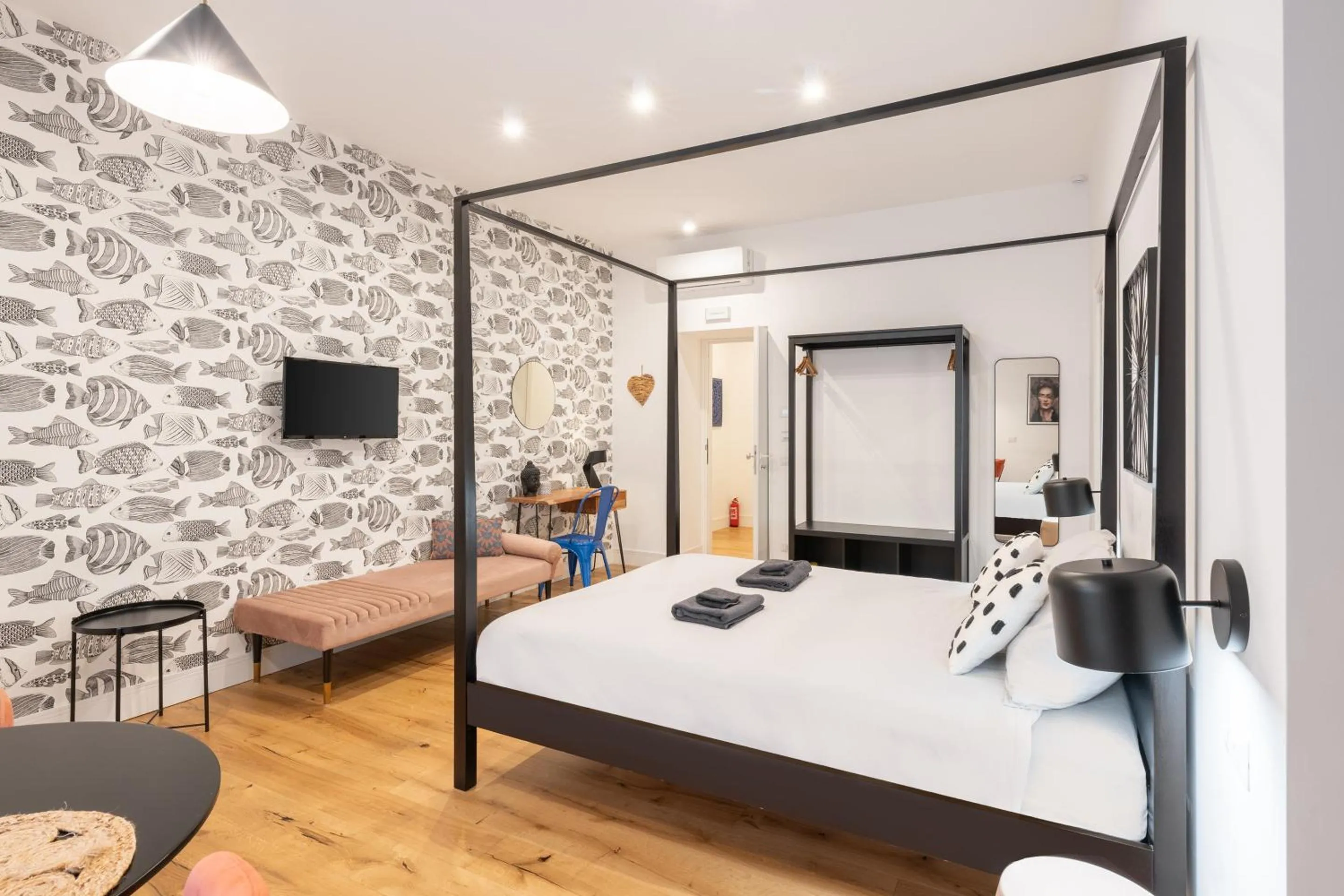 Bedroom, Bed in The Idyll Boutique apartment - Suite in Napoli's Spanish Quarters