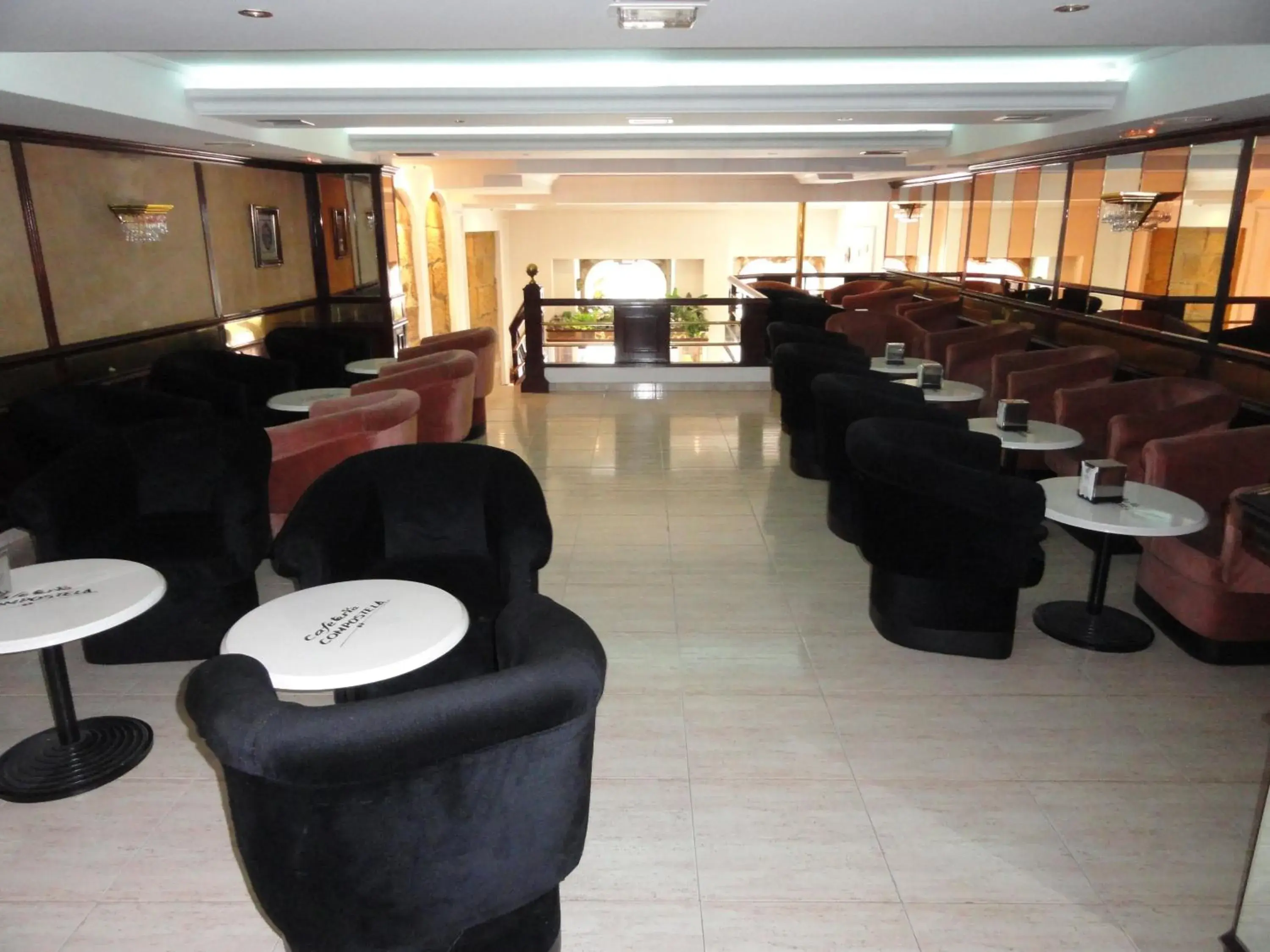 Lounge or bar in Hotel Compostela Vigo Lounge or bar in Hotel Compostela Vigo