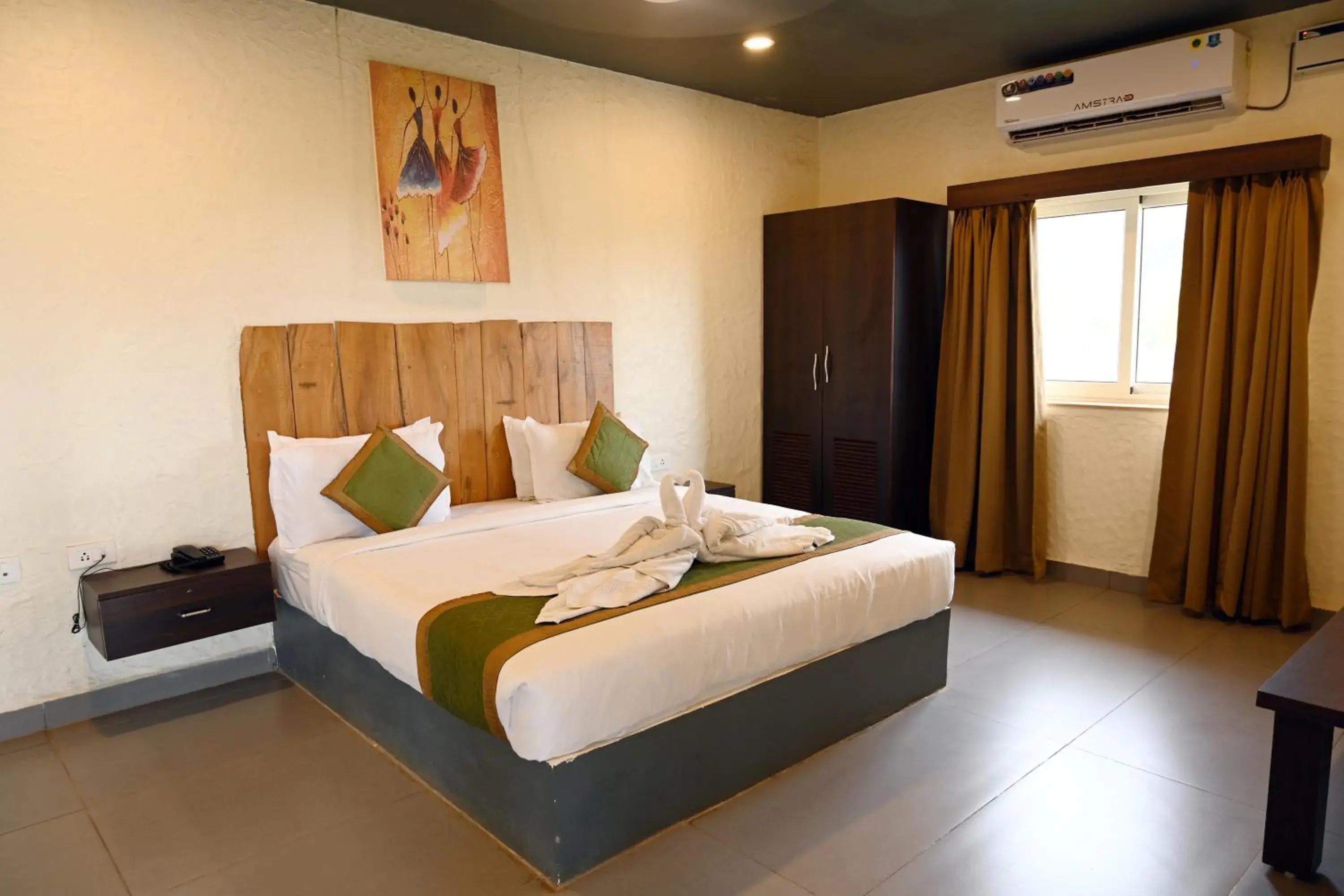 Bed in Sia Signature Calangute Bed in Sia Signature Calangute