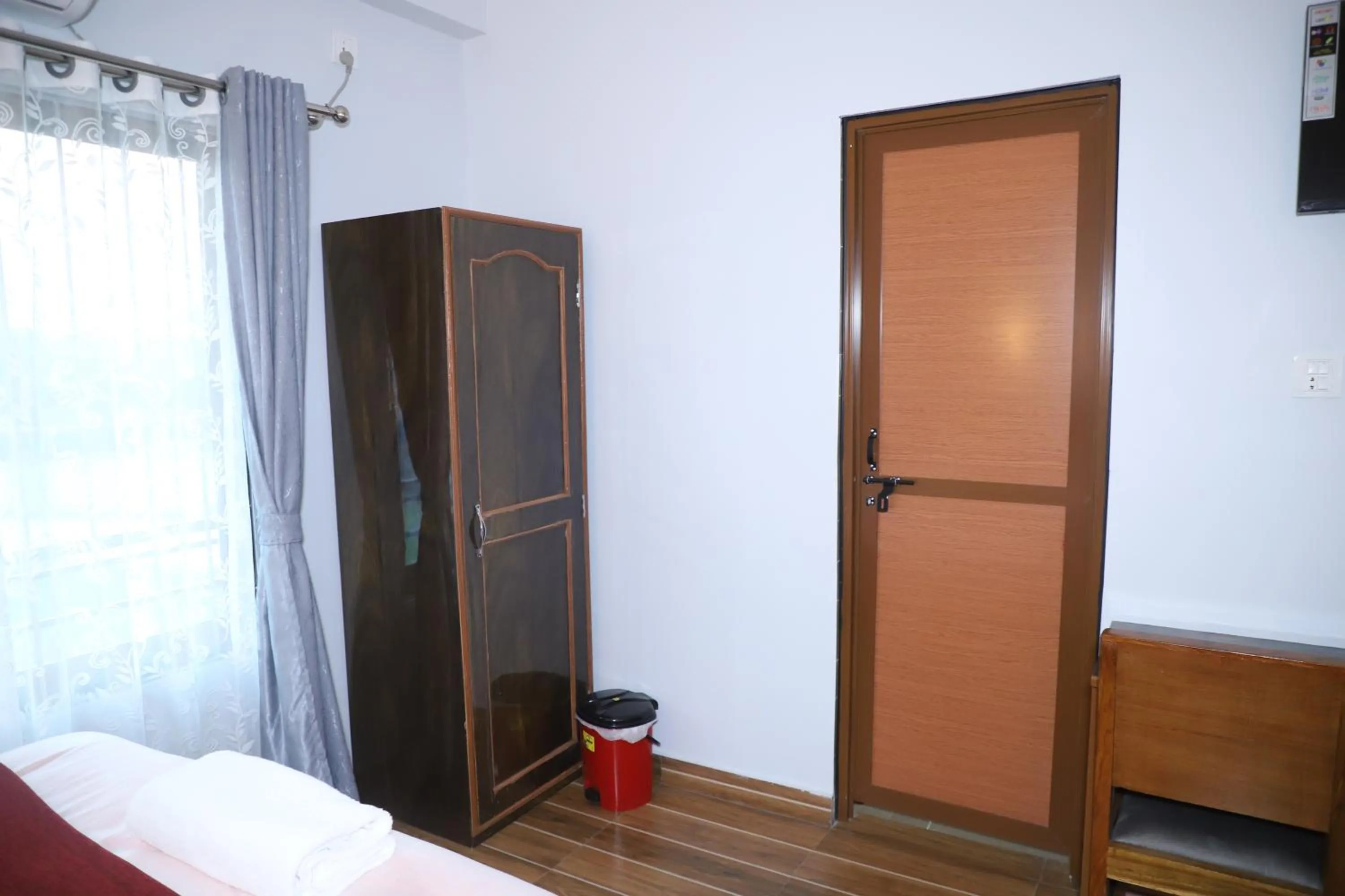 Bedroom, Bed in Hotel Nepal Inn Sauraha