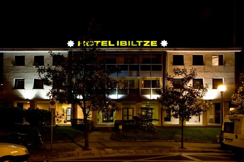 Facade/entrance in Hotel Ibiltze Facade/entrance in Hotel Ibiltze
