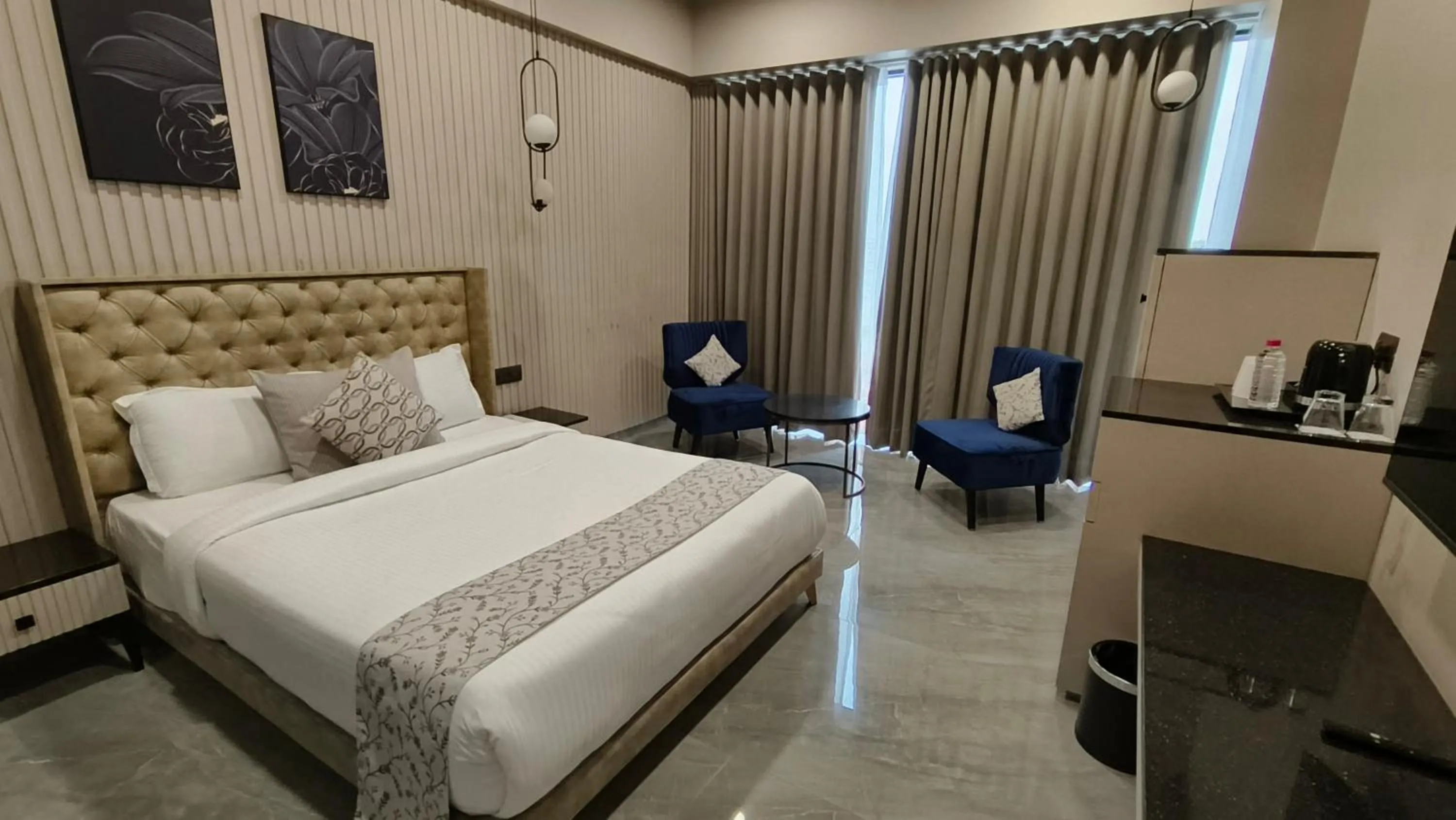 Bed in Apricot Motera