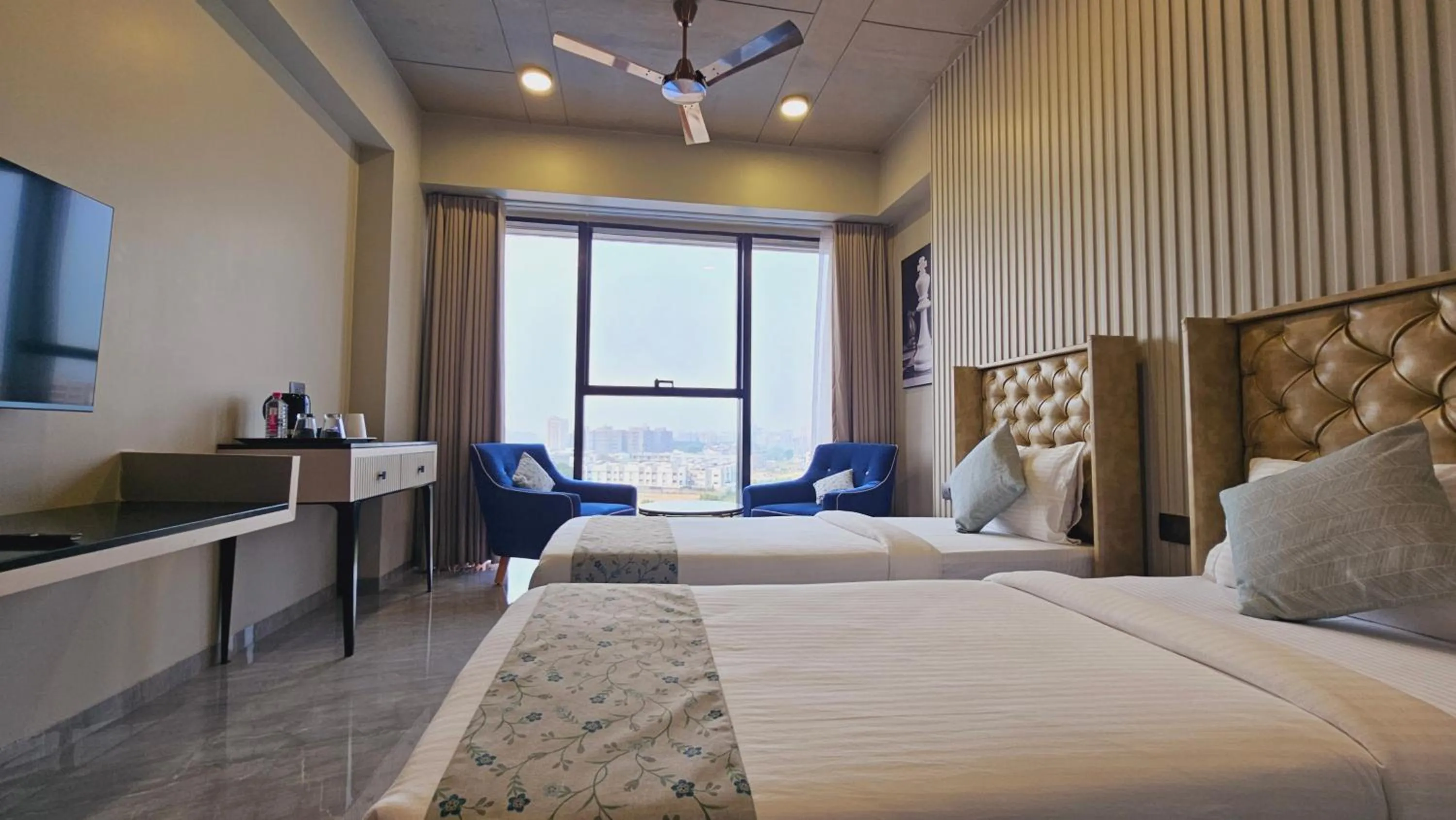 Bed in Apricot Motera