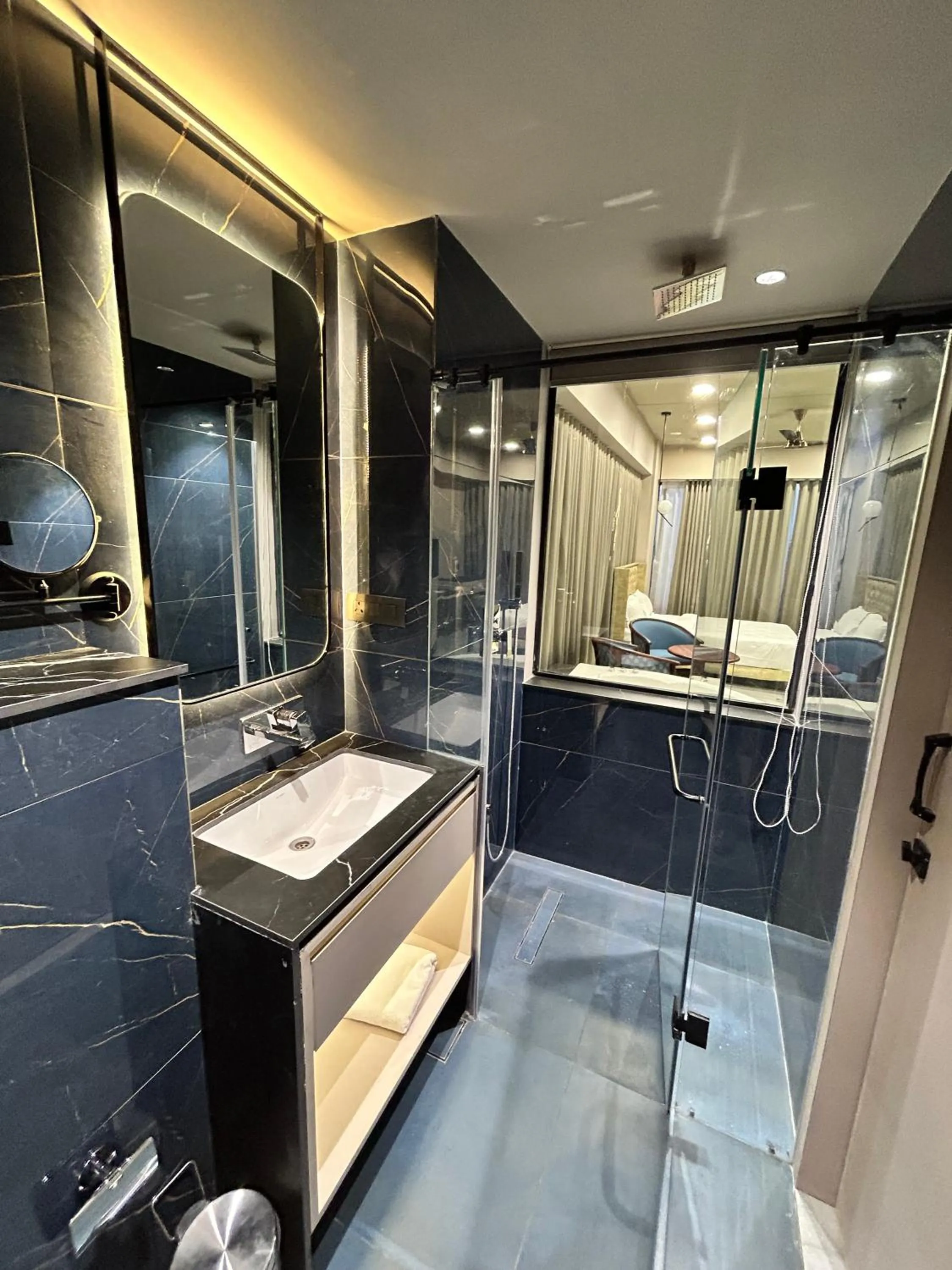 Bed in Apricot Motera