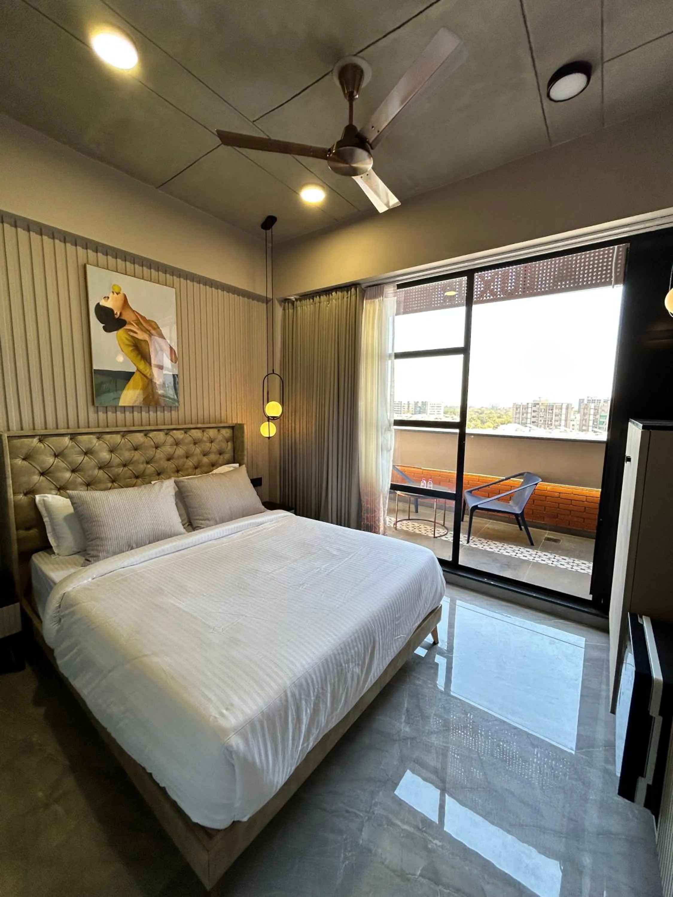 Bedroom, Bed in Apricot Motera