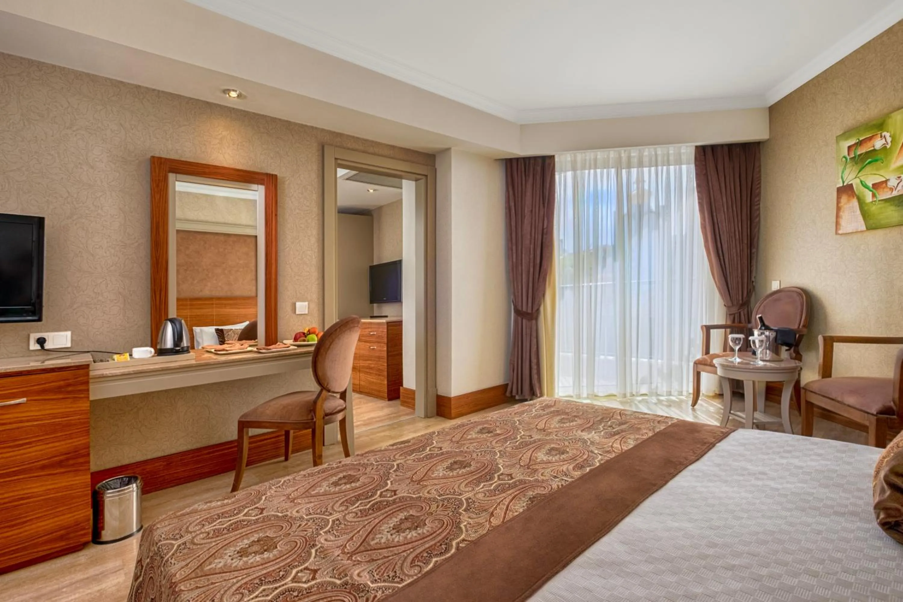 Bed in WELL PALACE SIDE