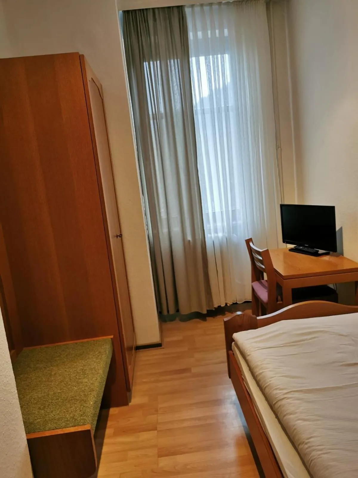 Photo of the whole room, Bed in Gasthaus zur Krone